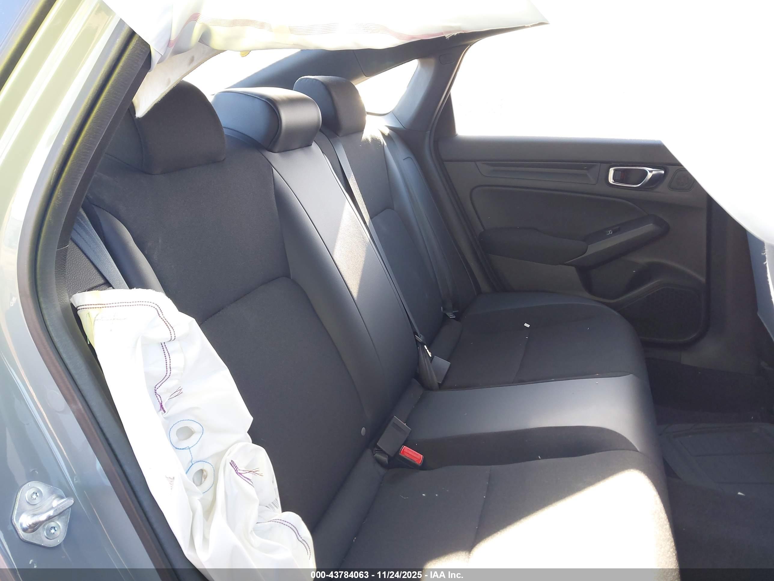 HONDA CIVIC image 8