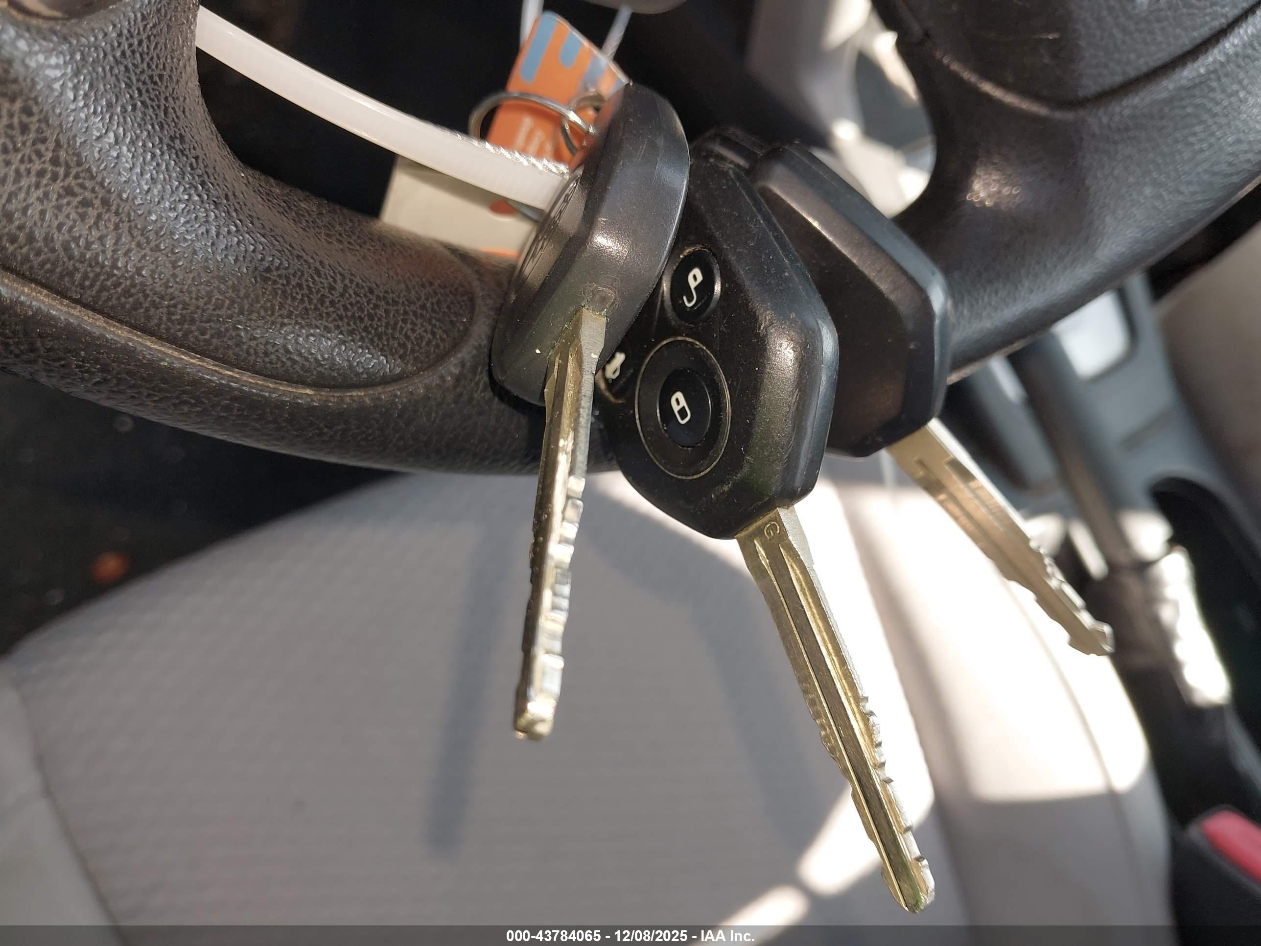 SUBARU FORESTER image 11