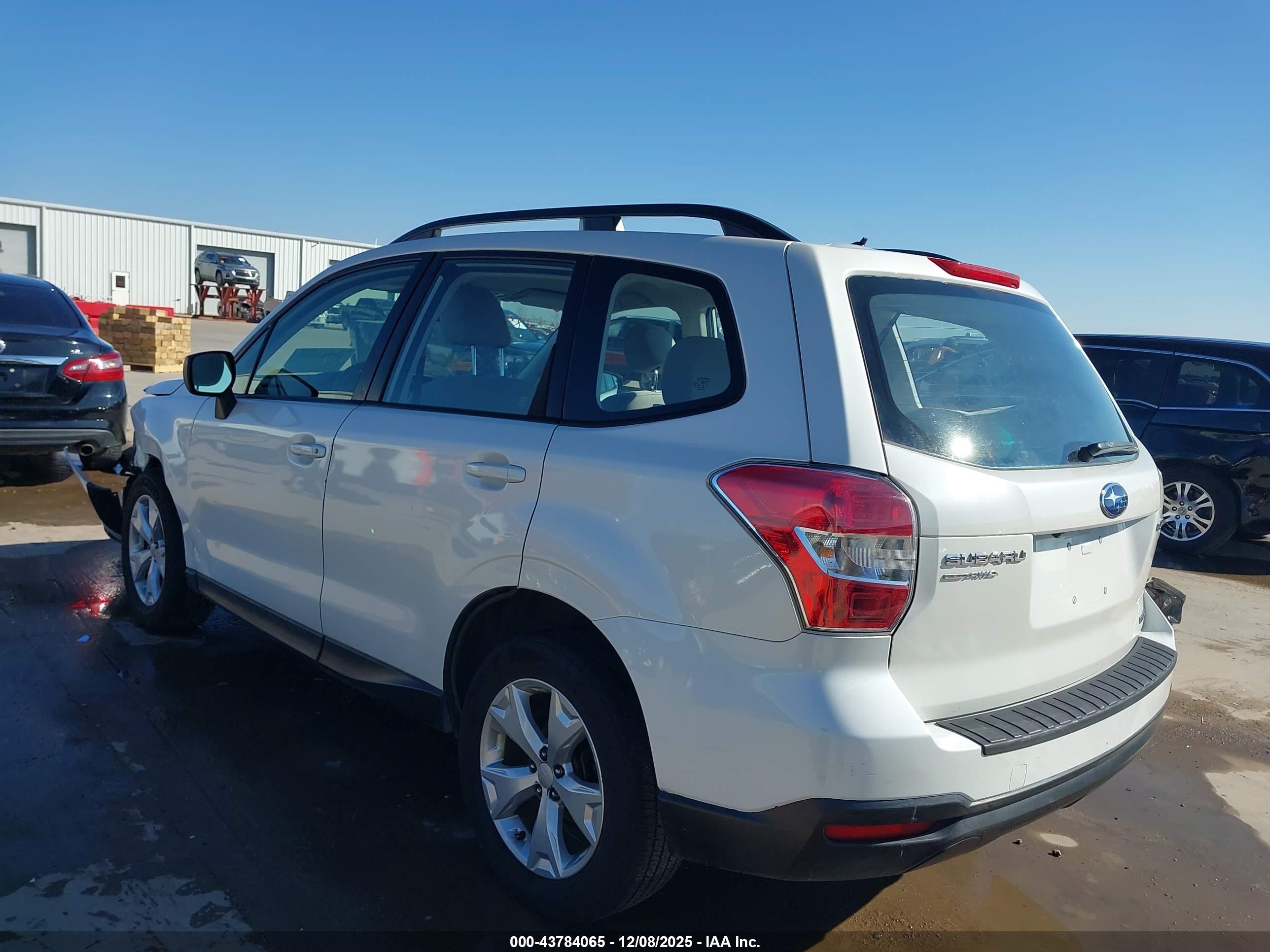 SUBARU FORESTER image 3