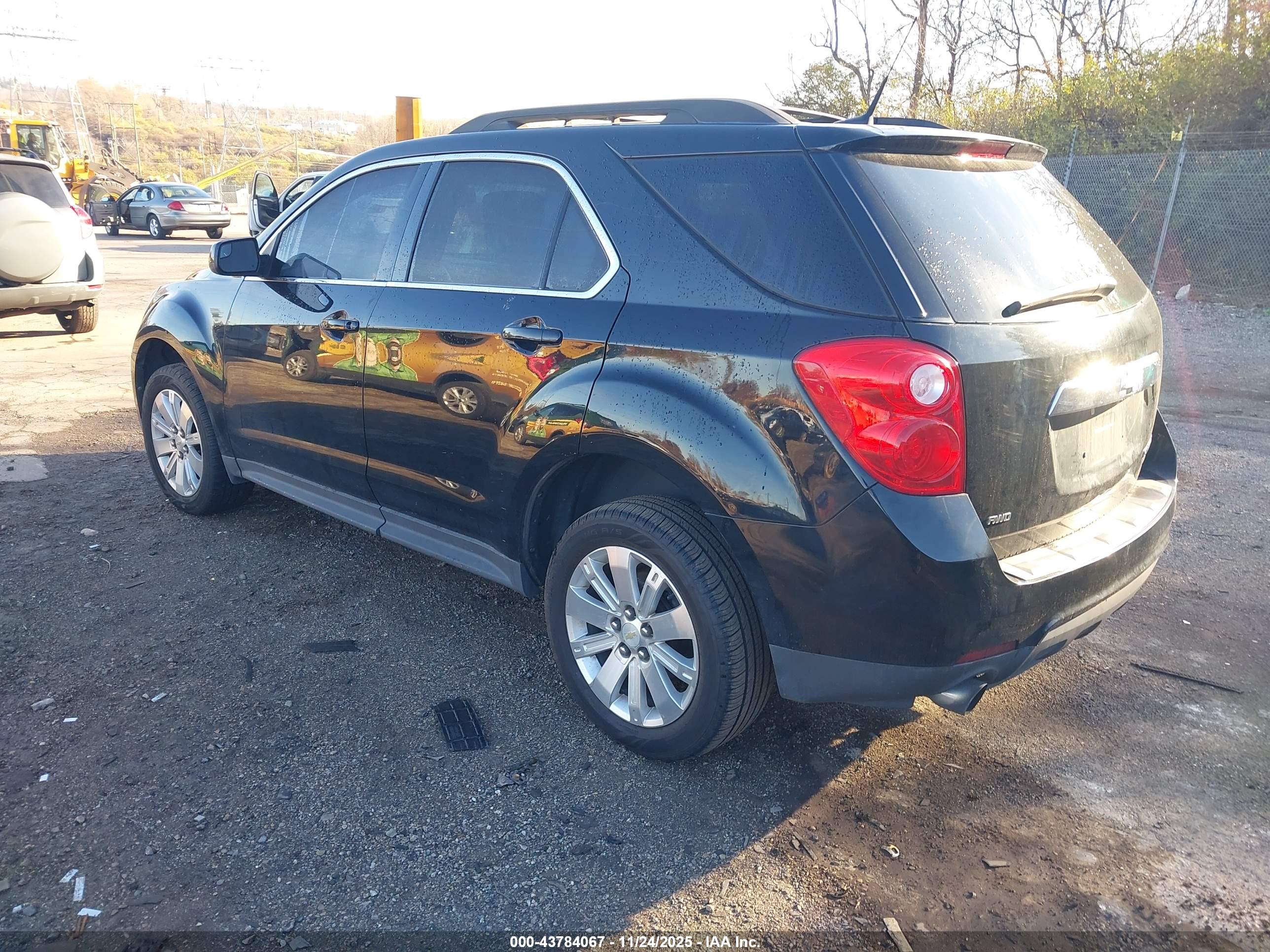 CHEVROLET EQUINOX image 3