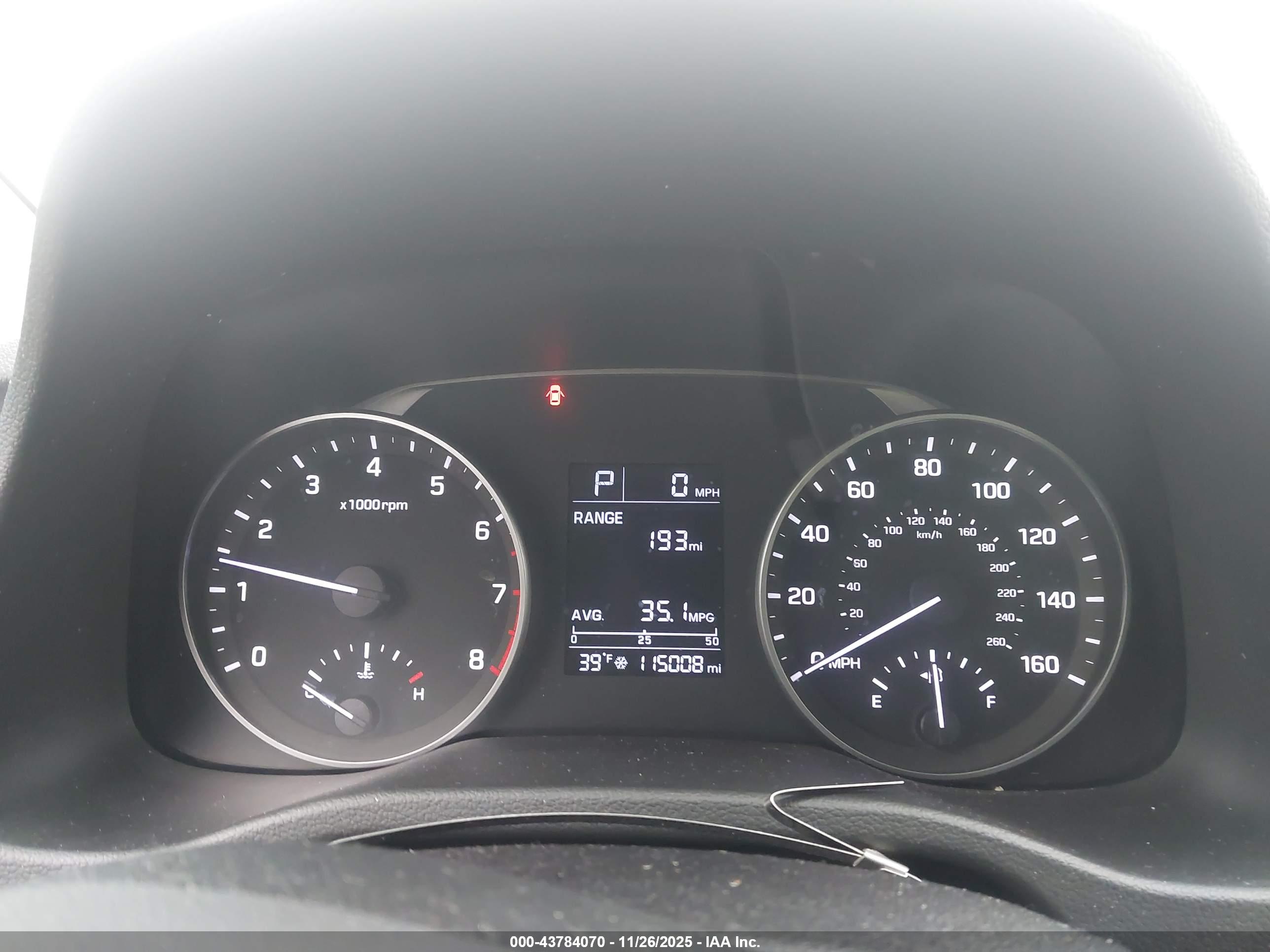 HYUNDAI ELANTRA image 7