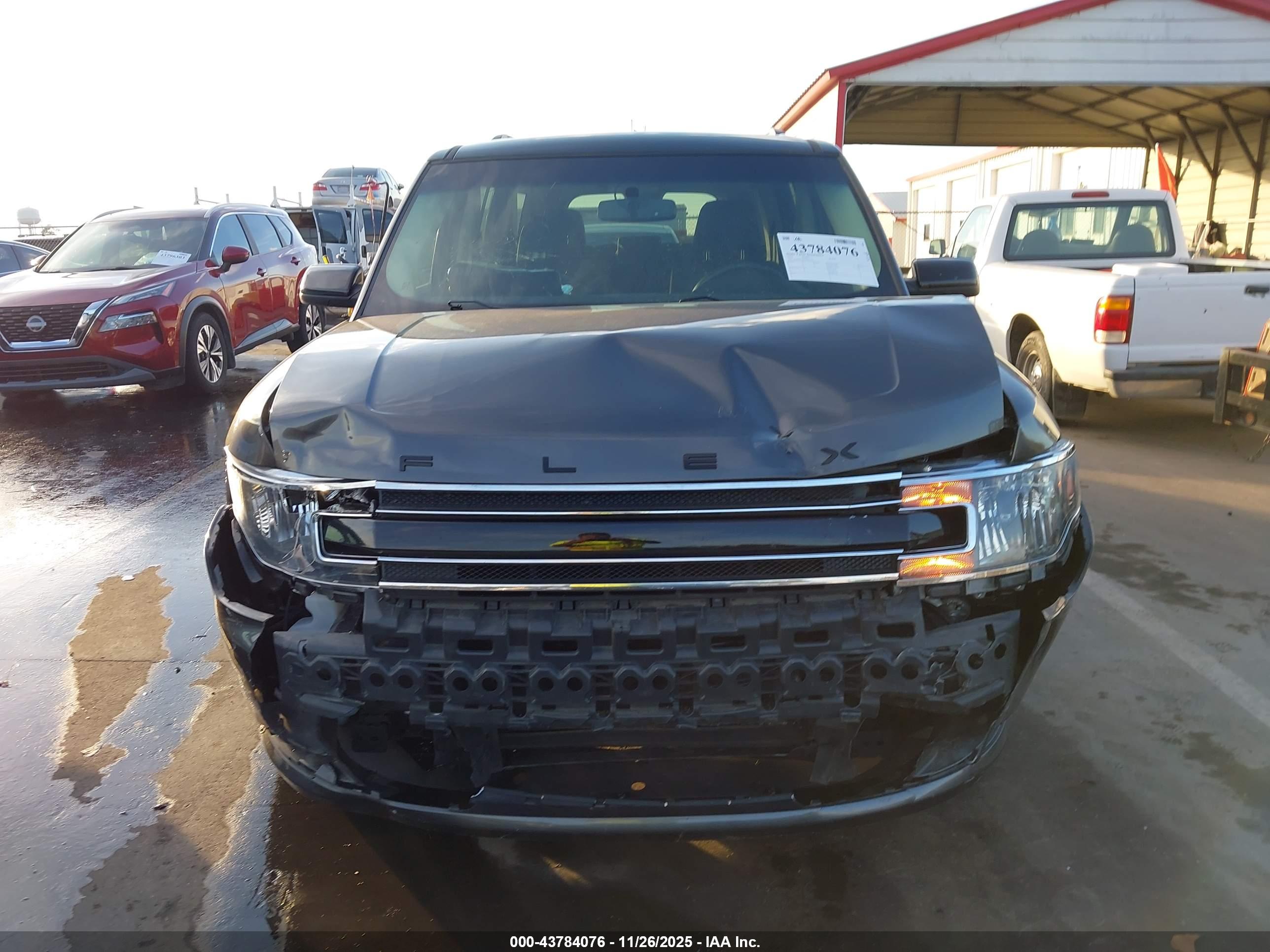 FORD FLEX image 6