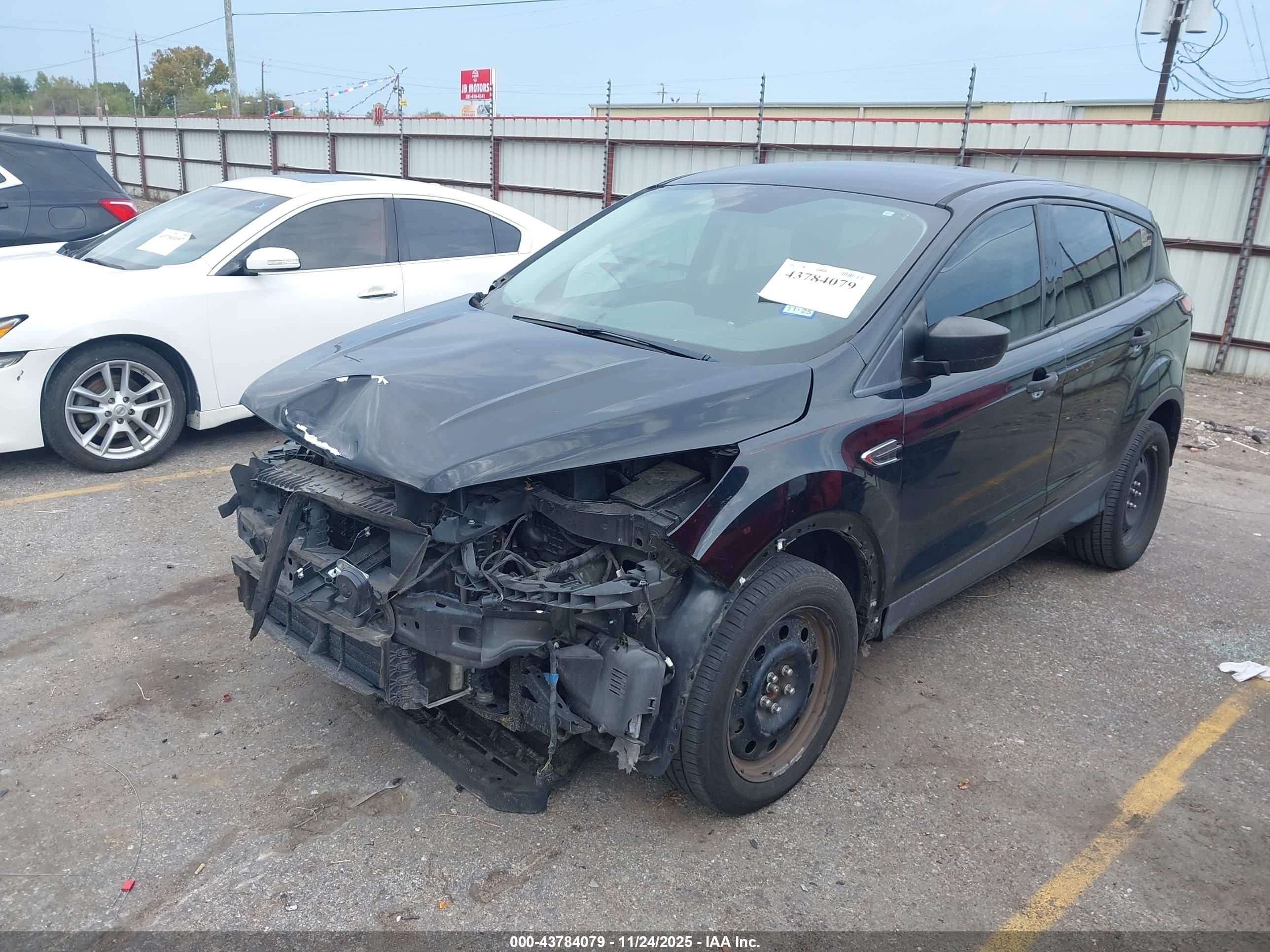FORD ESCAPE image 2