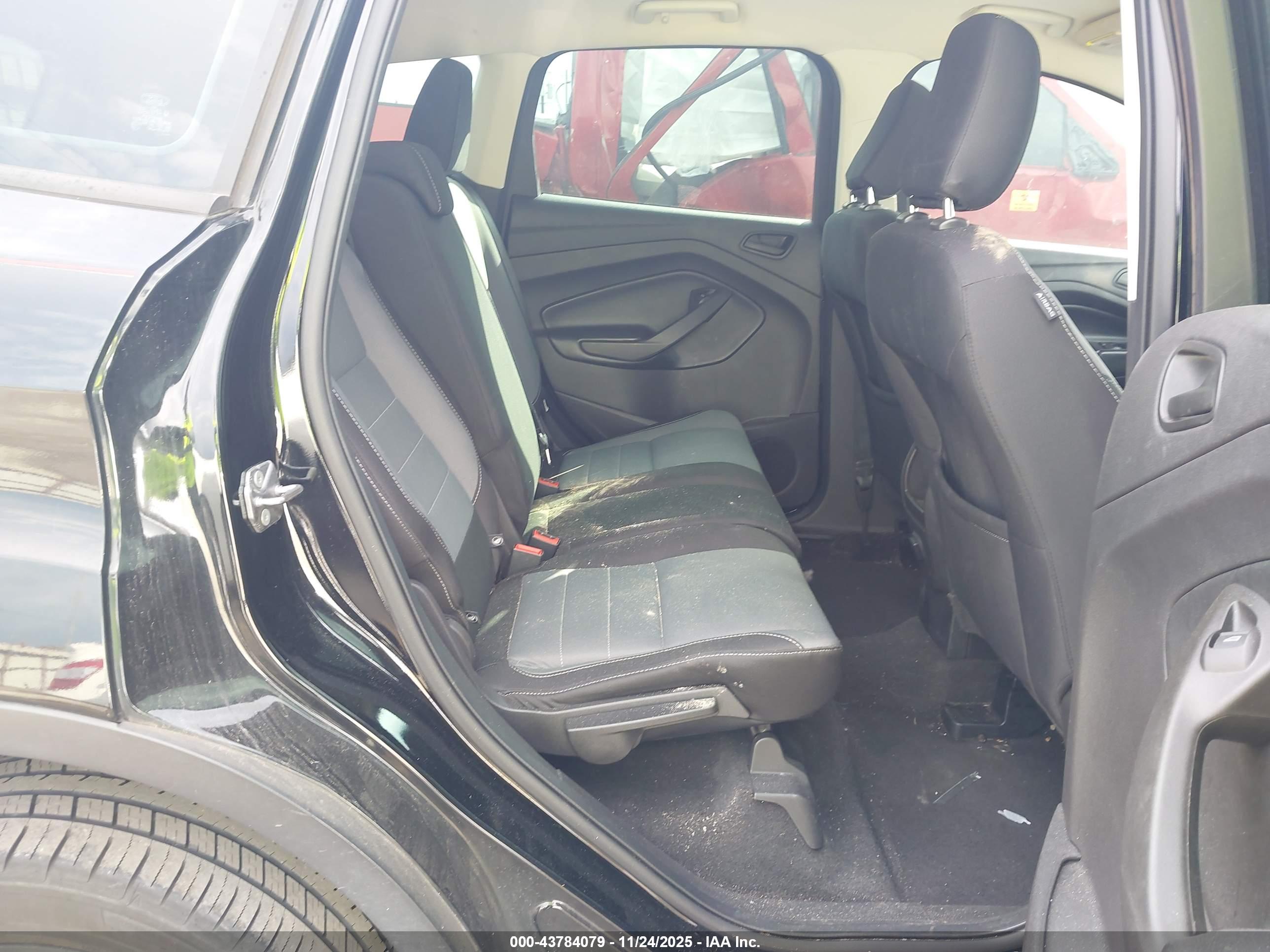FORD ESCAPE image 8