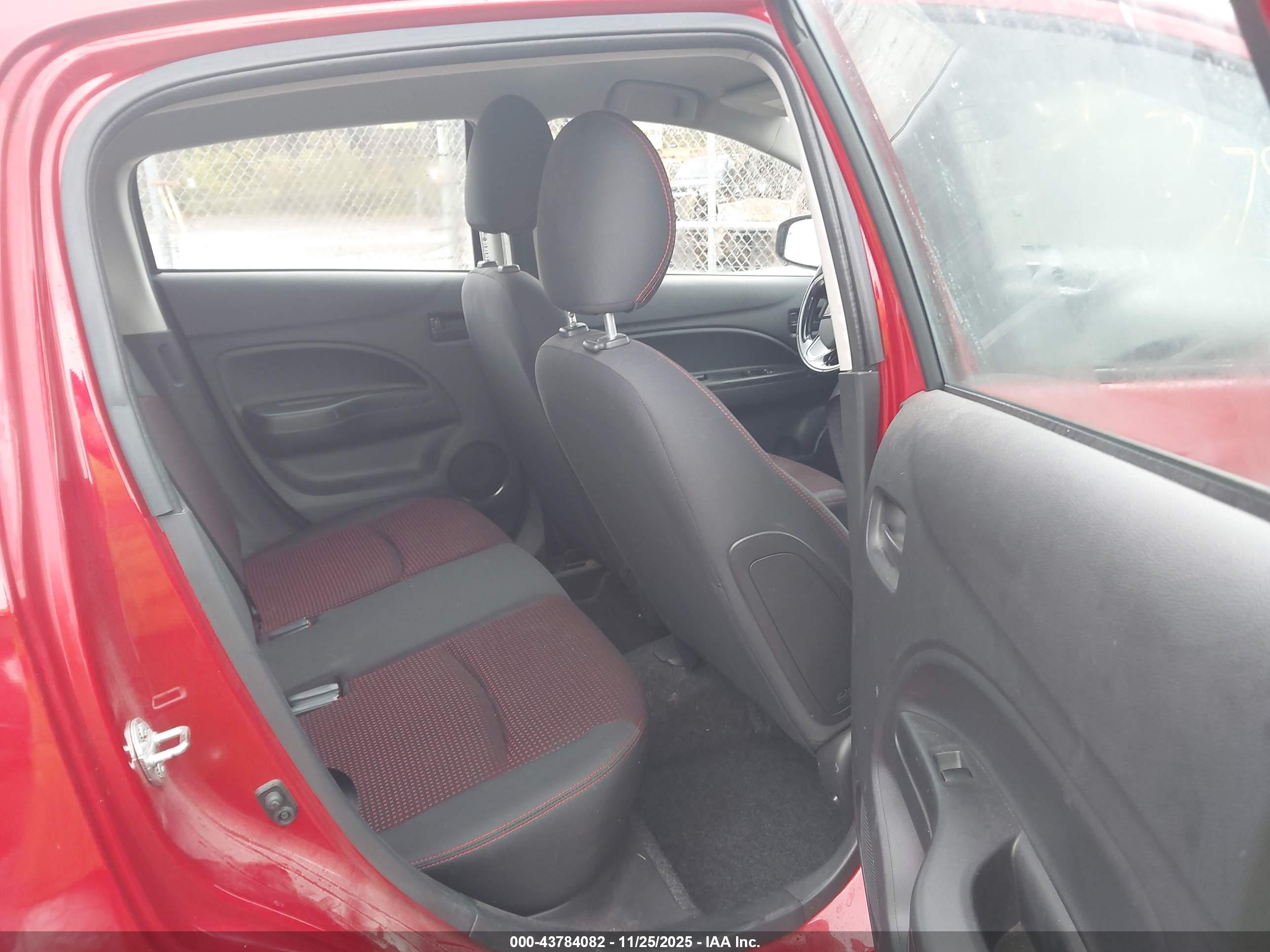 MITSUBISHI MIRAGE image 8