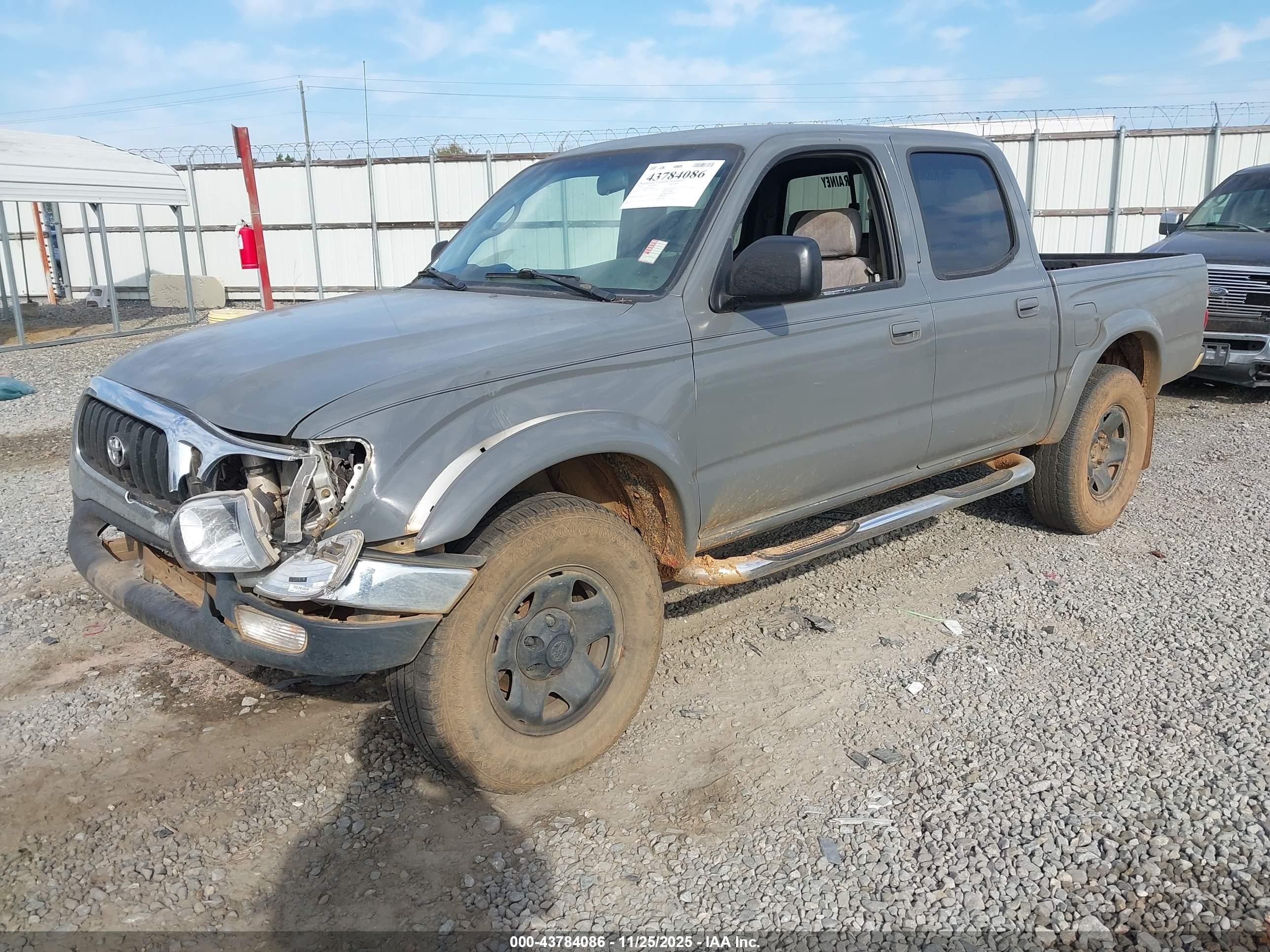 TOYOTA TACOMA image 2