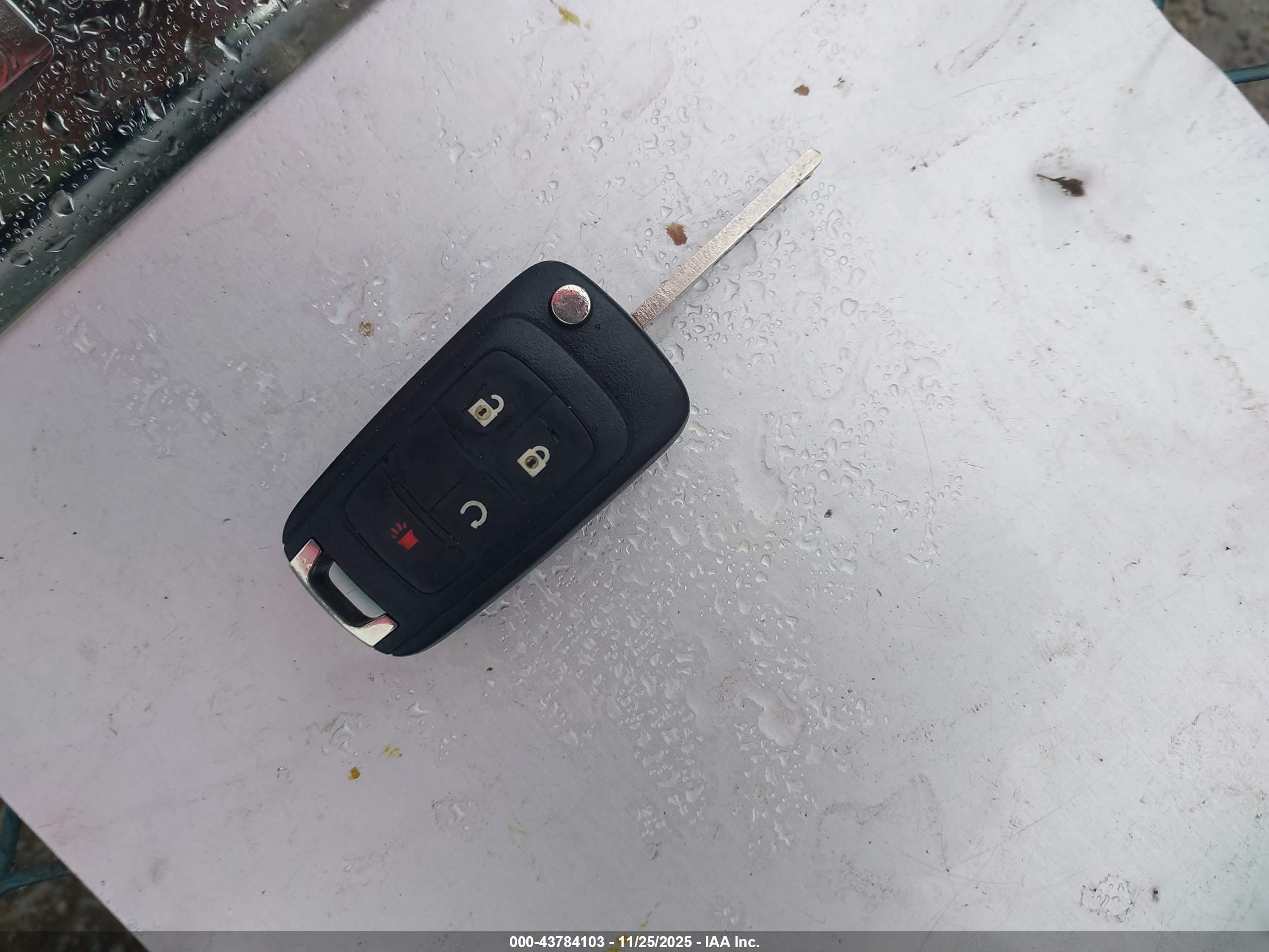 CHEVROLET EQUINOX image 11