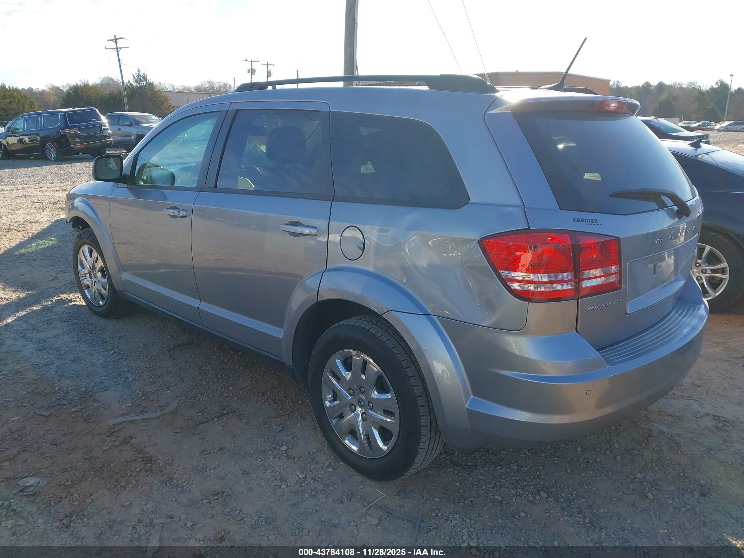 DODGE JOURNEY image 3