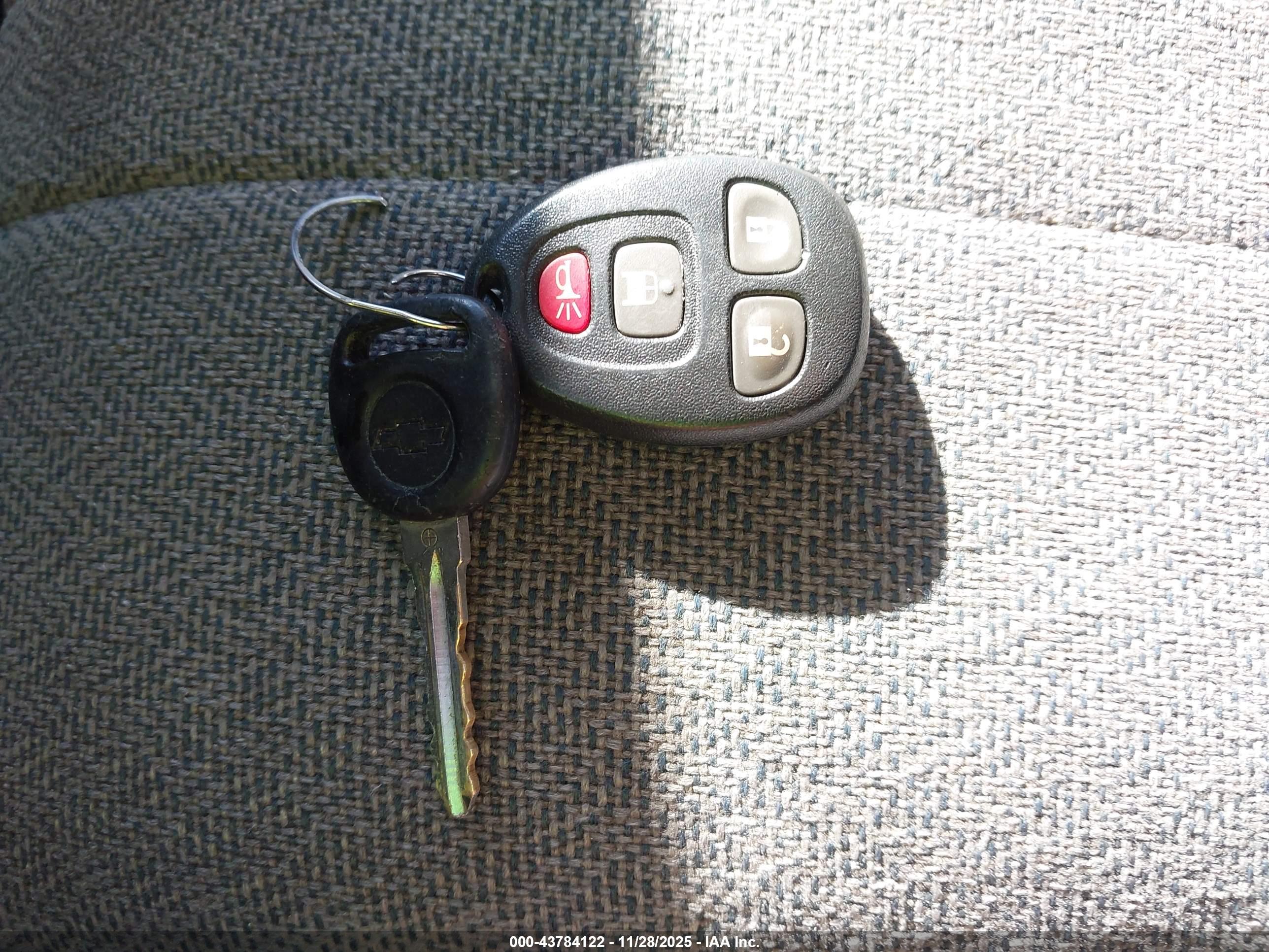CHEVROLET EXPRESS image 11