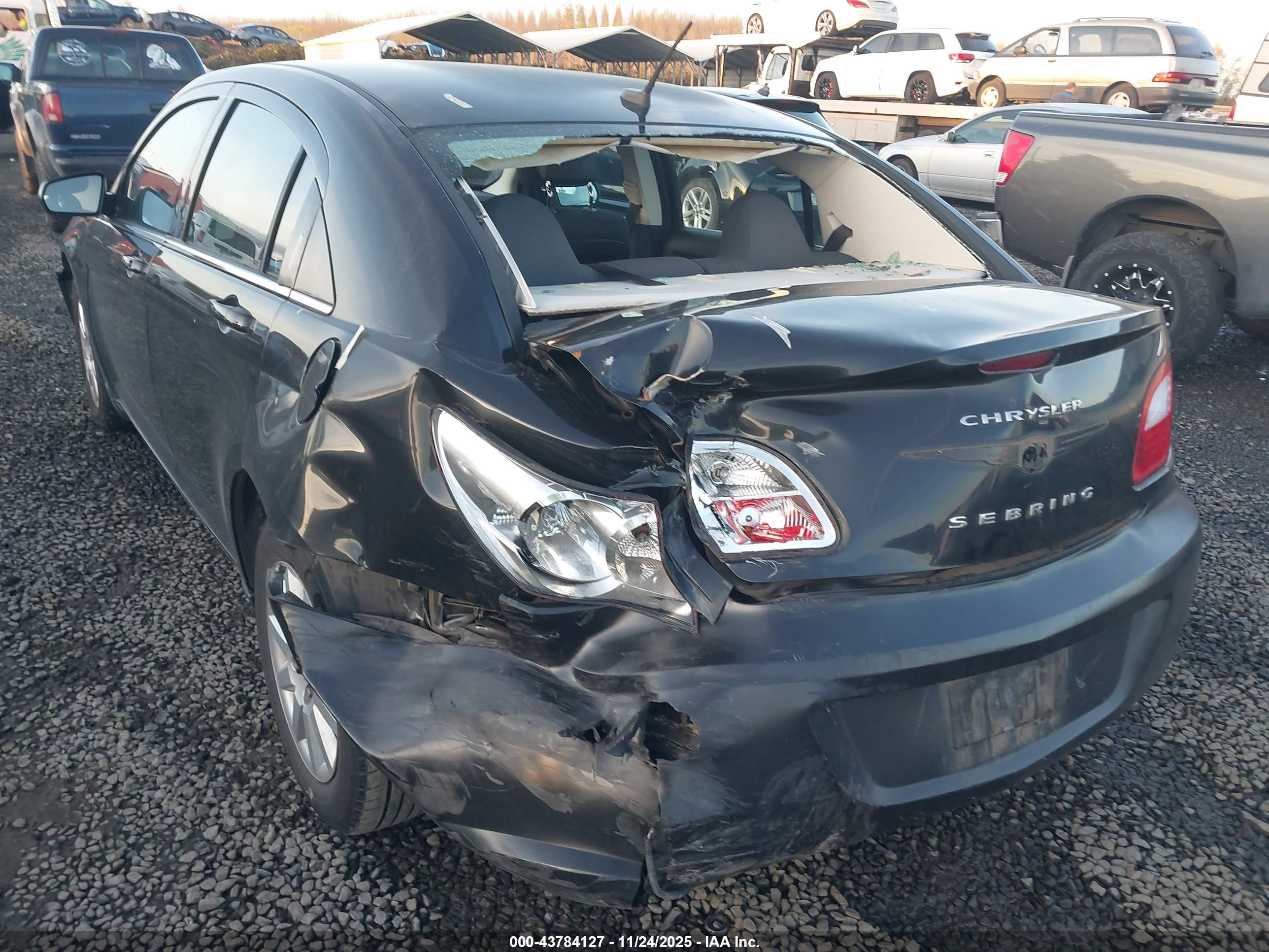 CHRYSLER SEBRING image 6