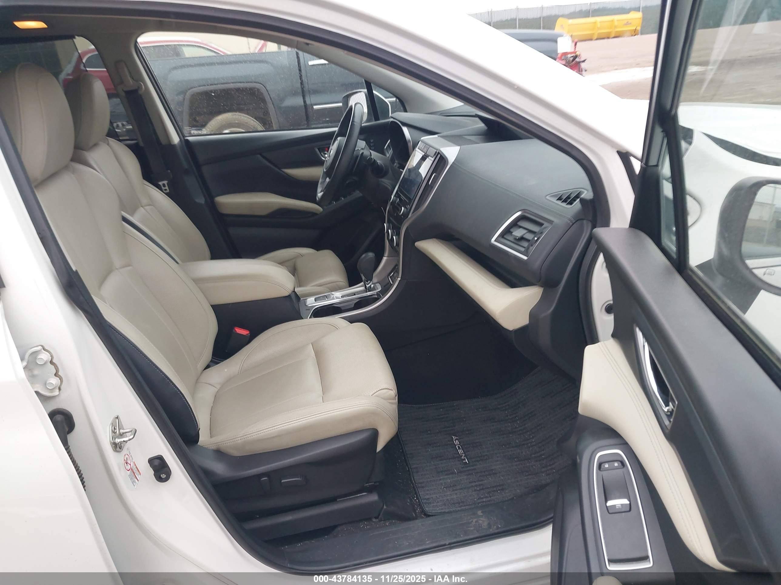 SUBARU ASCENT image 5