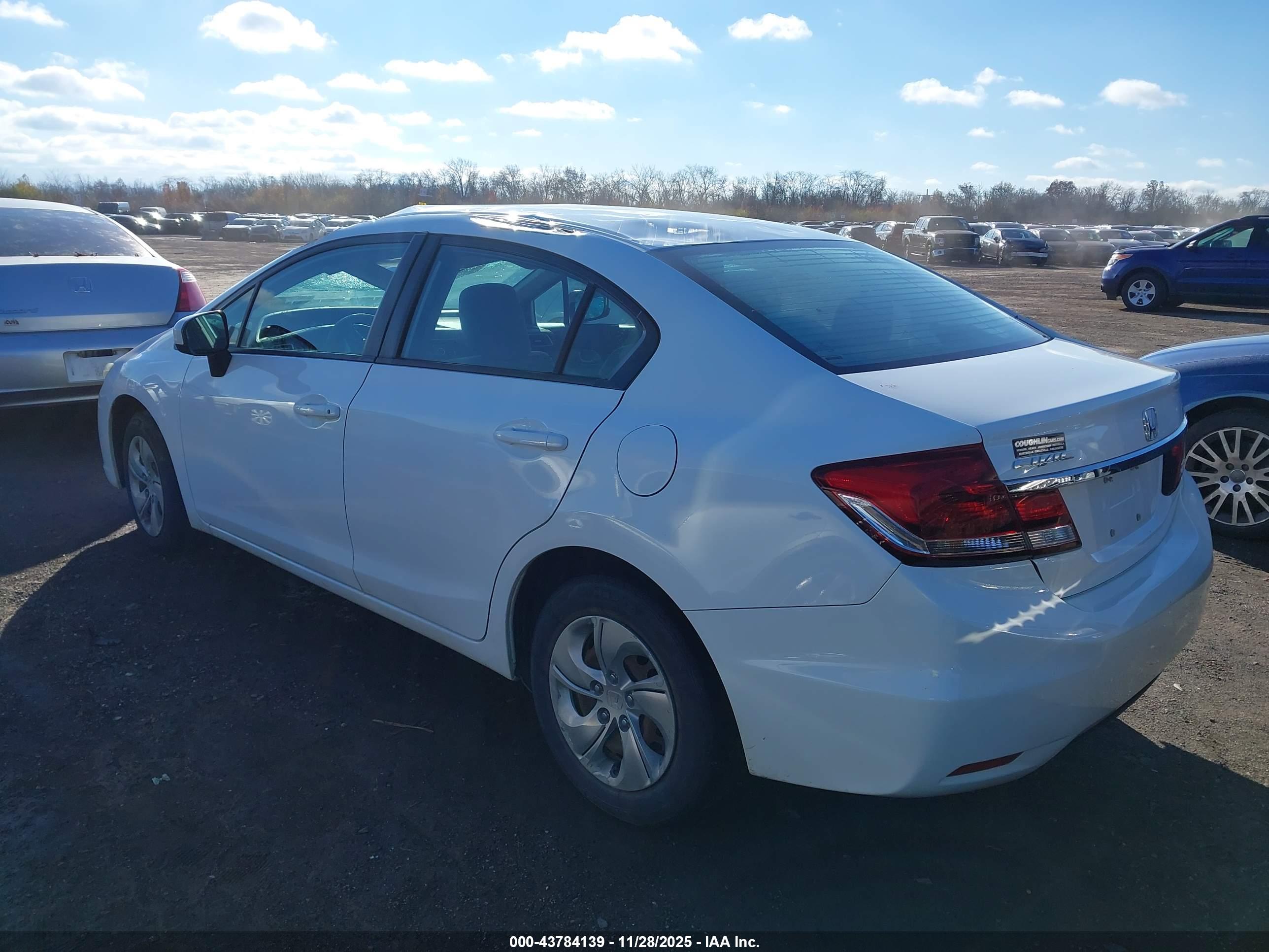 HONDA CIVIC image 3