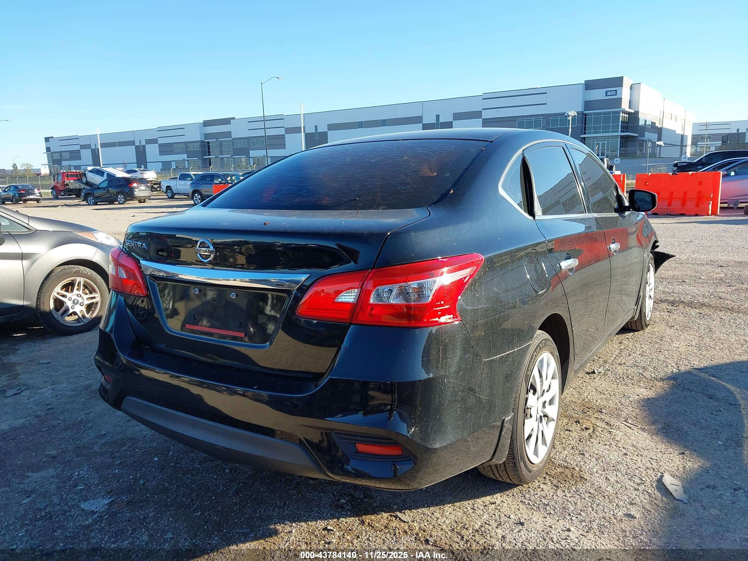 NISSAN SENTRA image 4