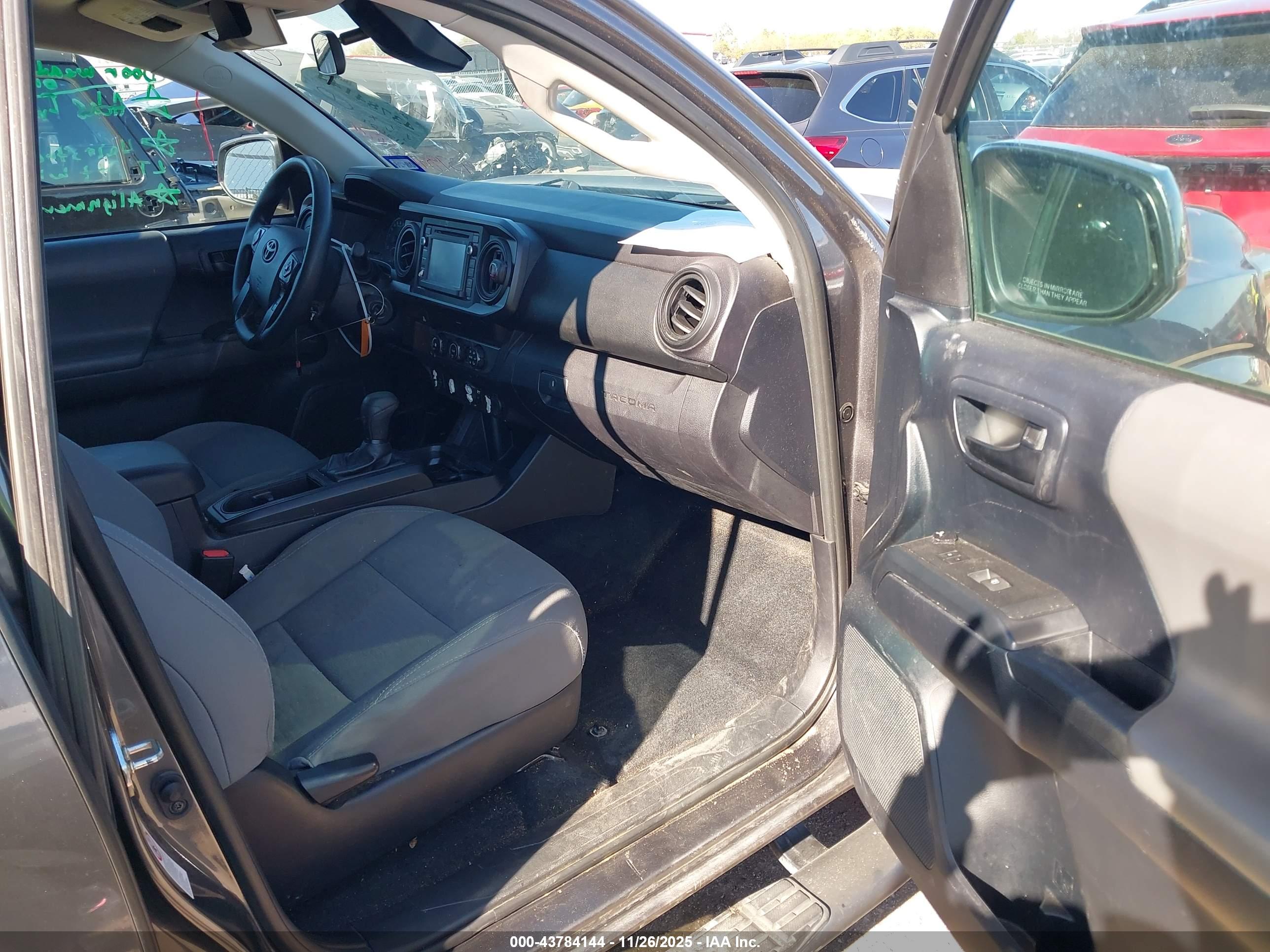 TOYOTA TACOMA image 5