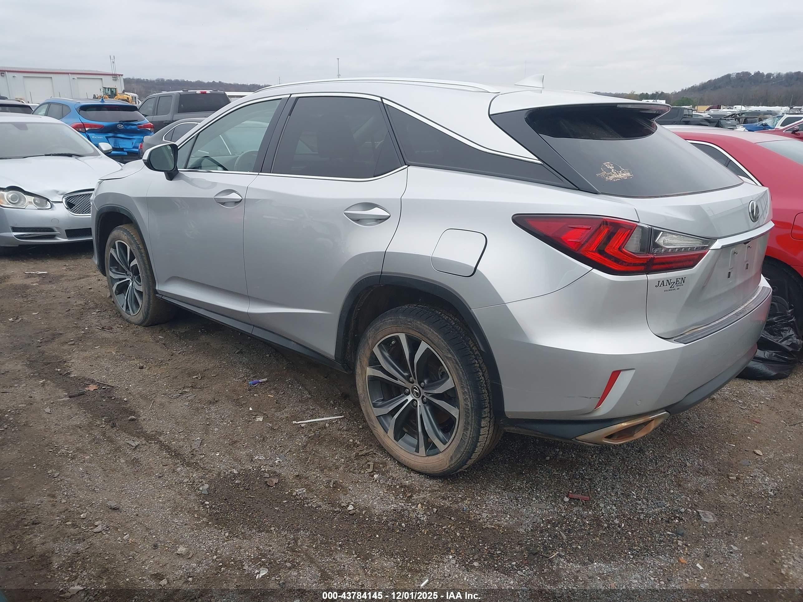 LEXUS RX image 3