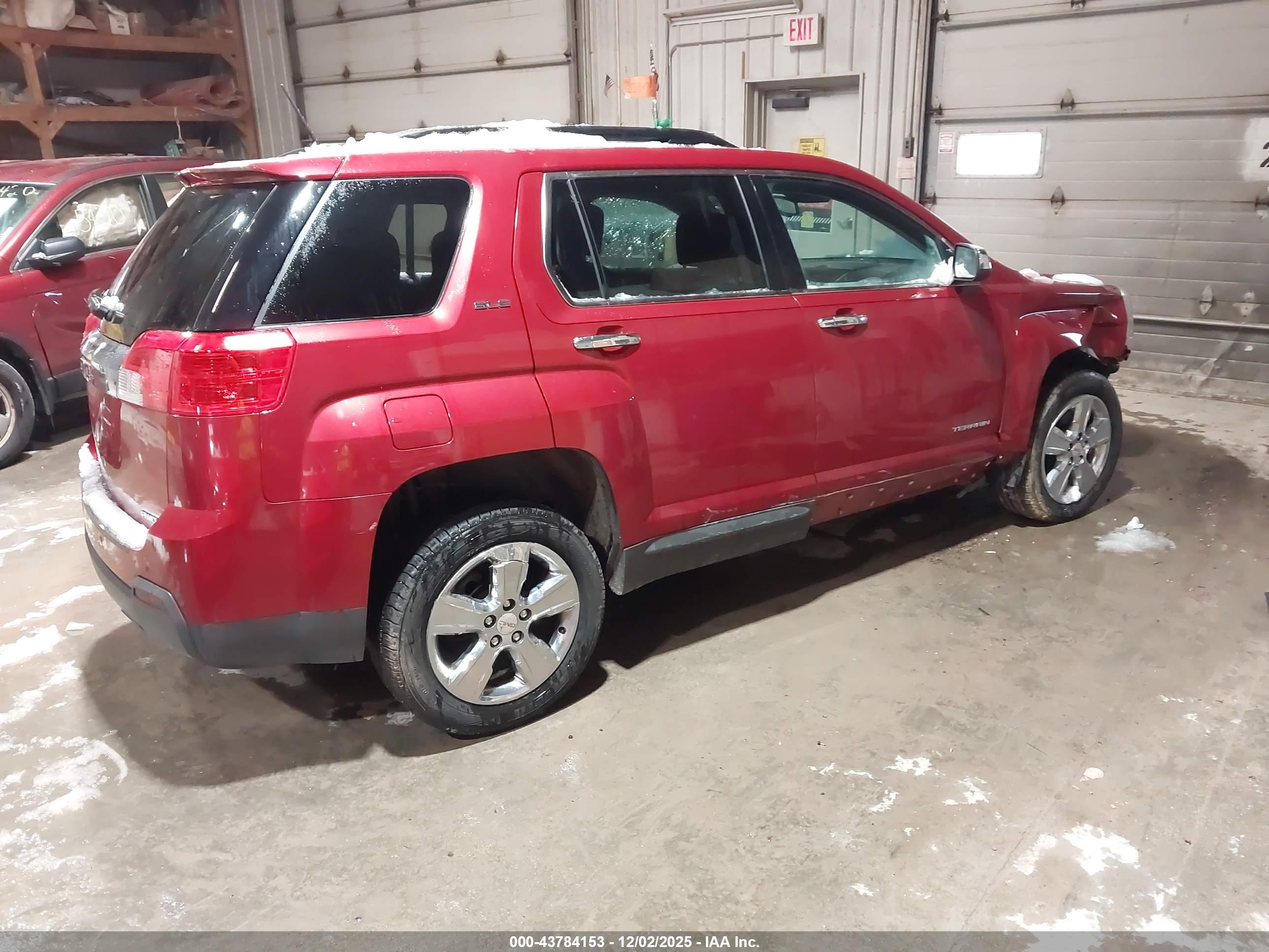 GMC TERRAIN image 4