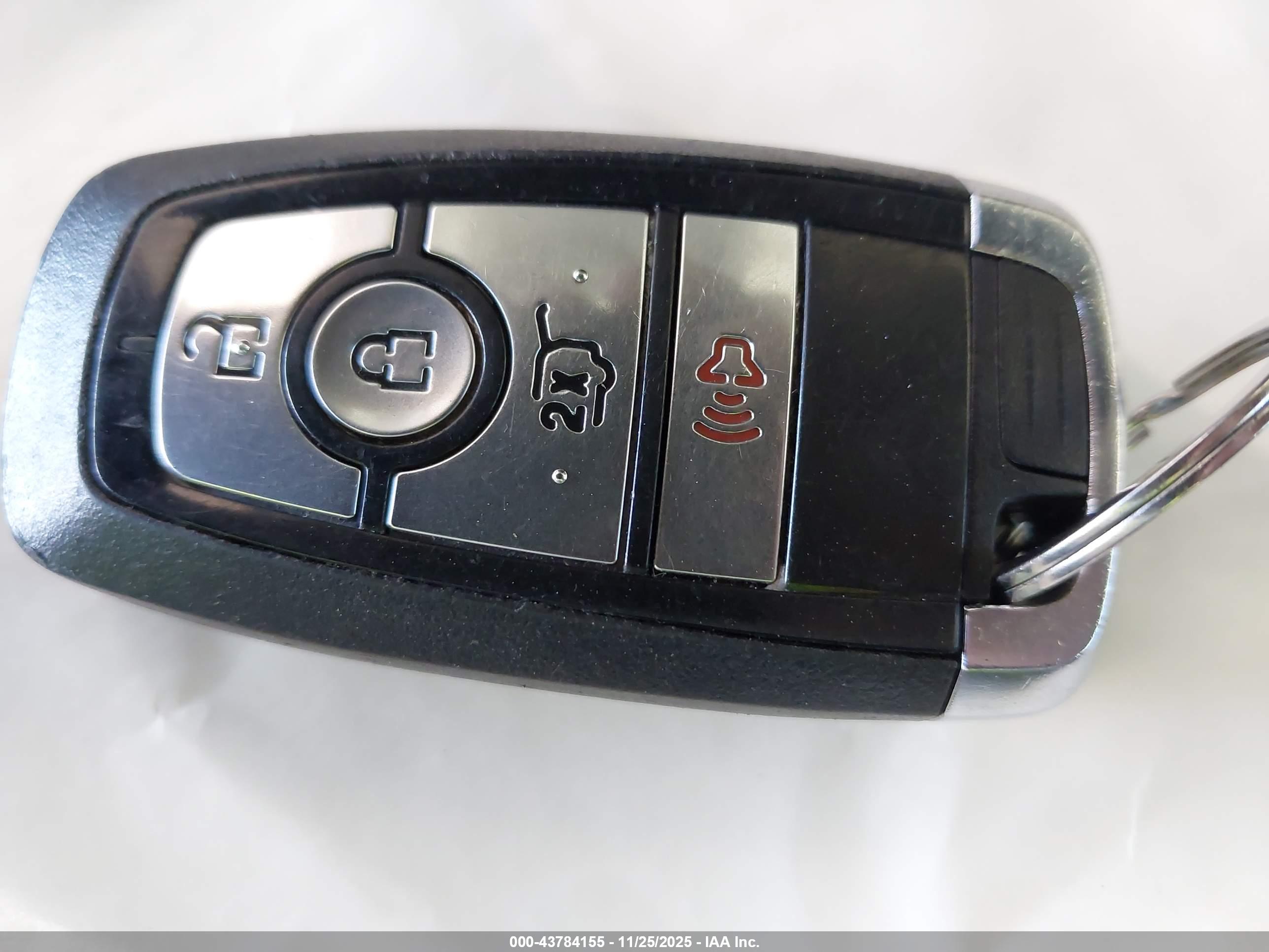 FORD MUSTANG image 11