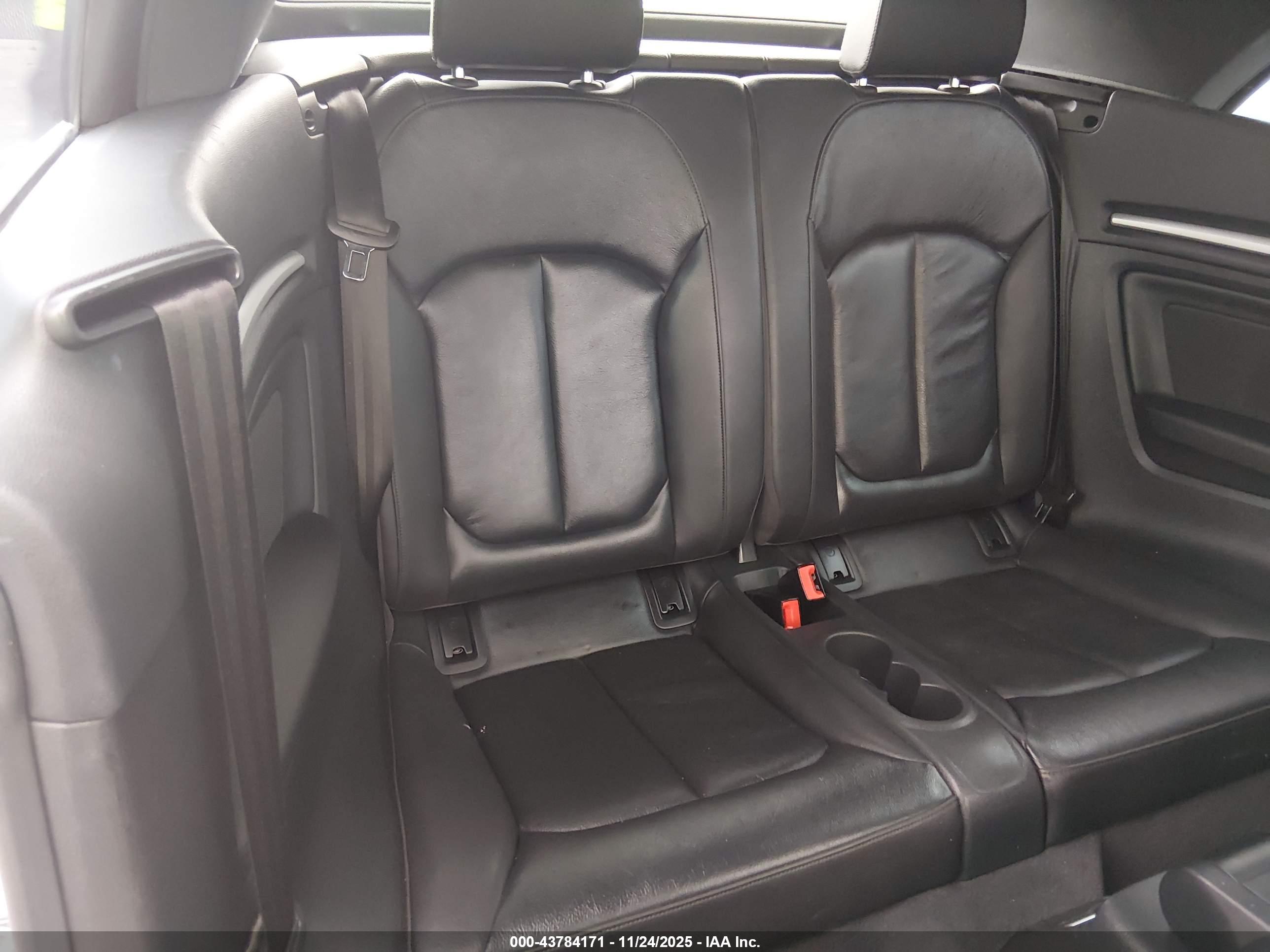 AUDI A3 image 8