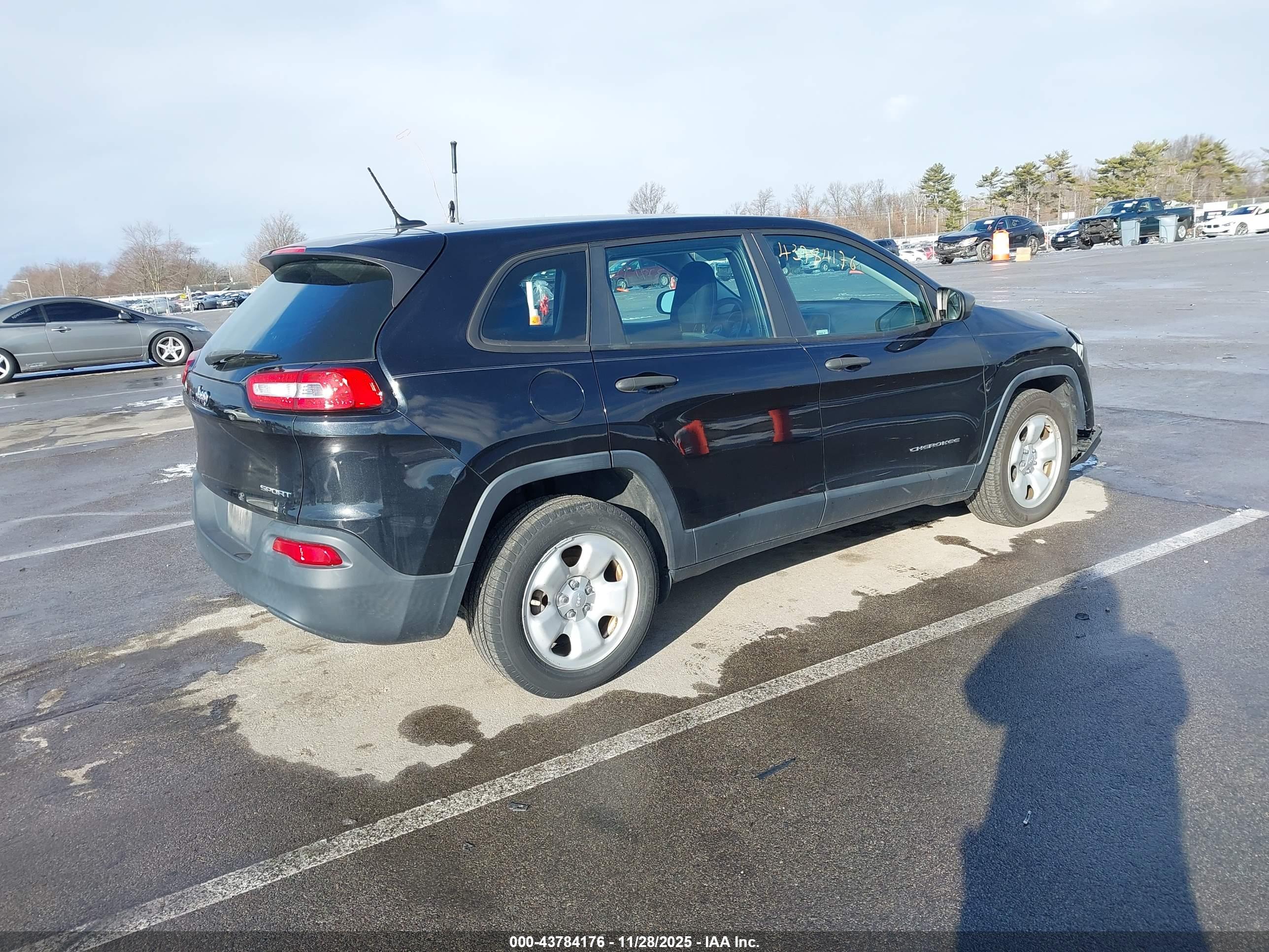 JEEP CHEROKEE image 4