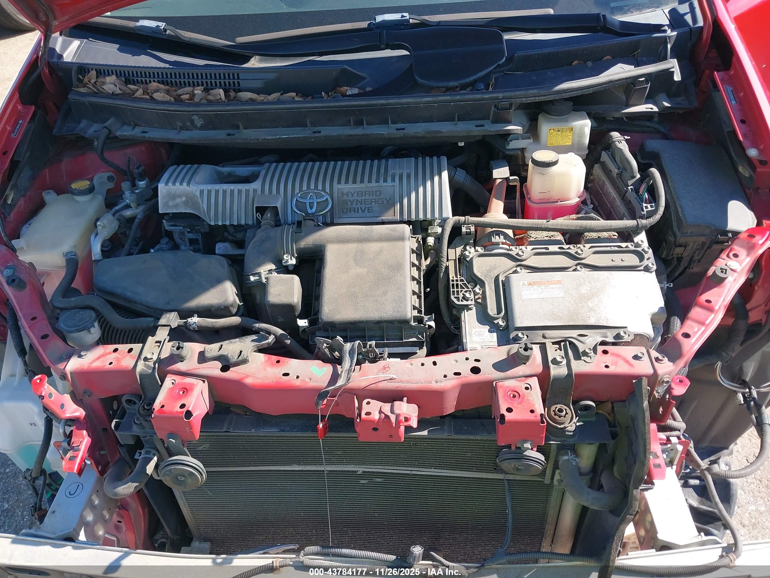 TOYOTA PRIUS image 10