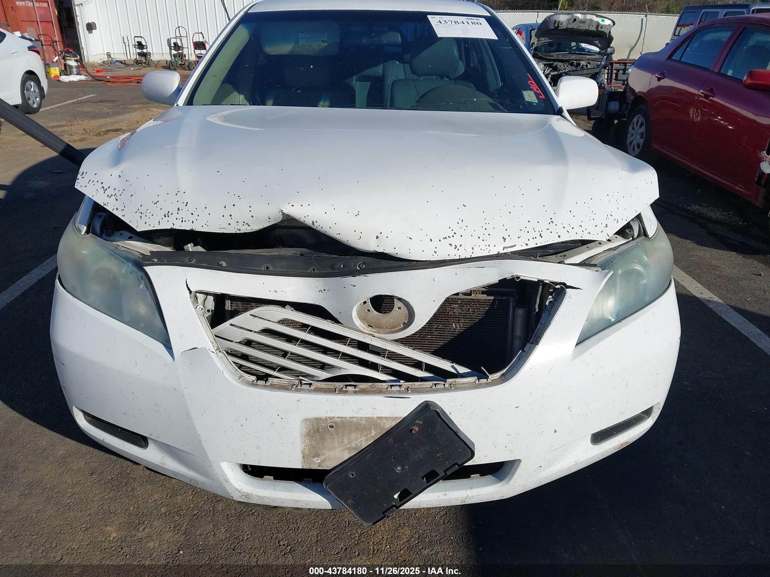 TOYOTA CAMRY image 6