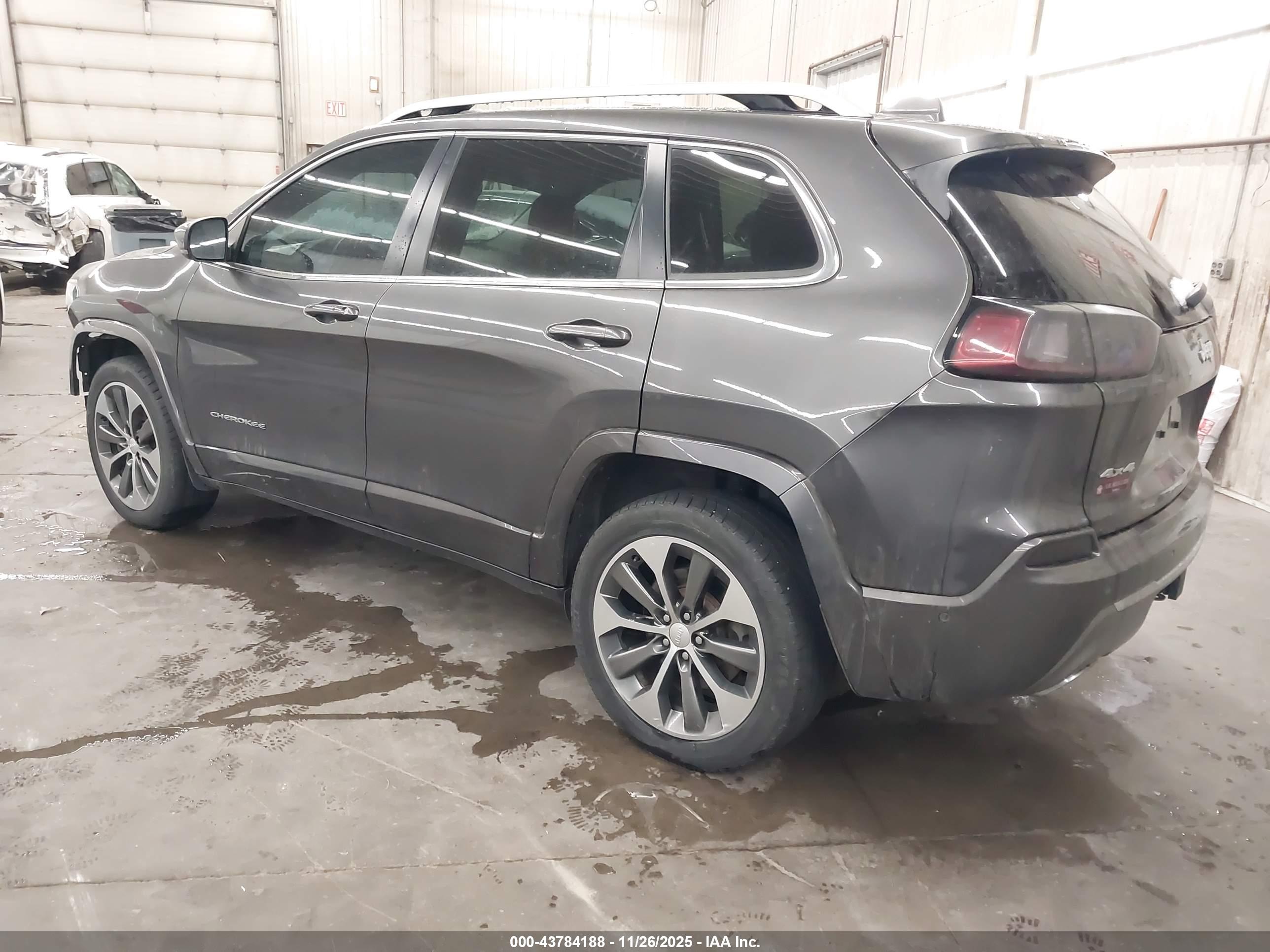 JEEP CHEROKEE image 3
