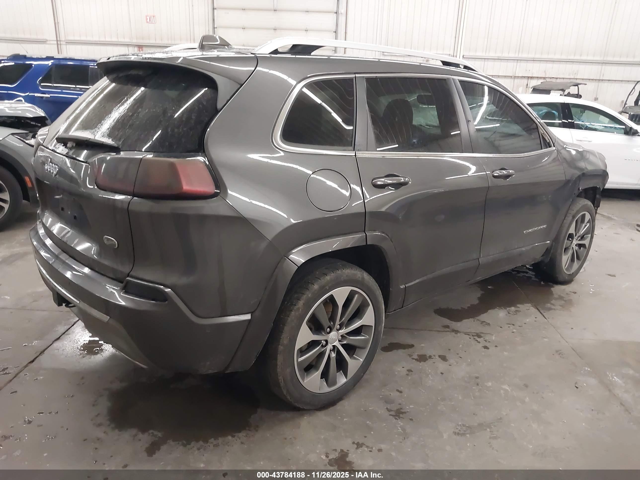 JEEP CHEROKEE image 4