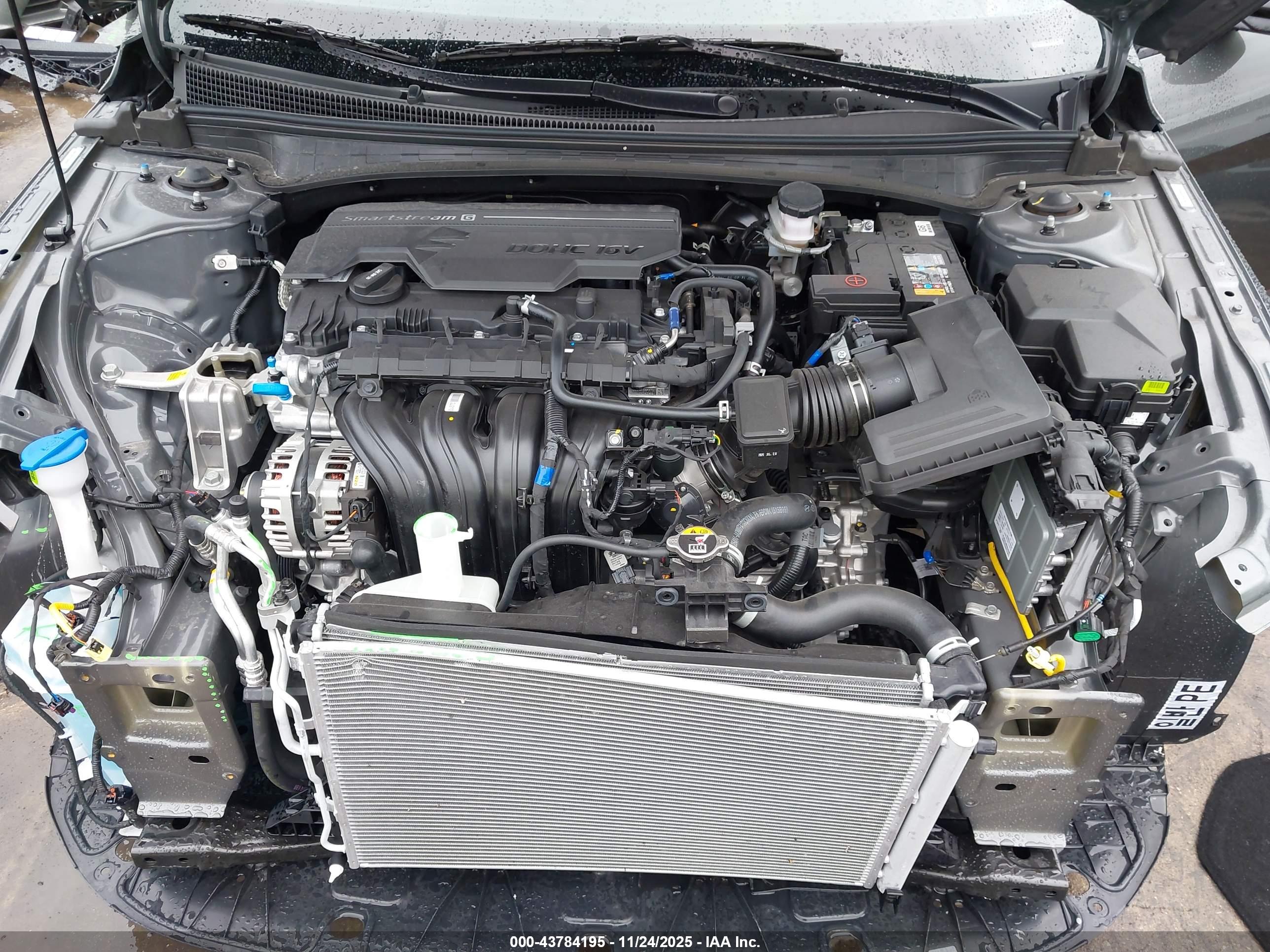 HYUNDAI ELANTRA image 10