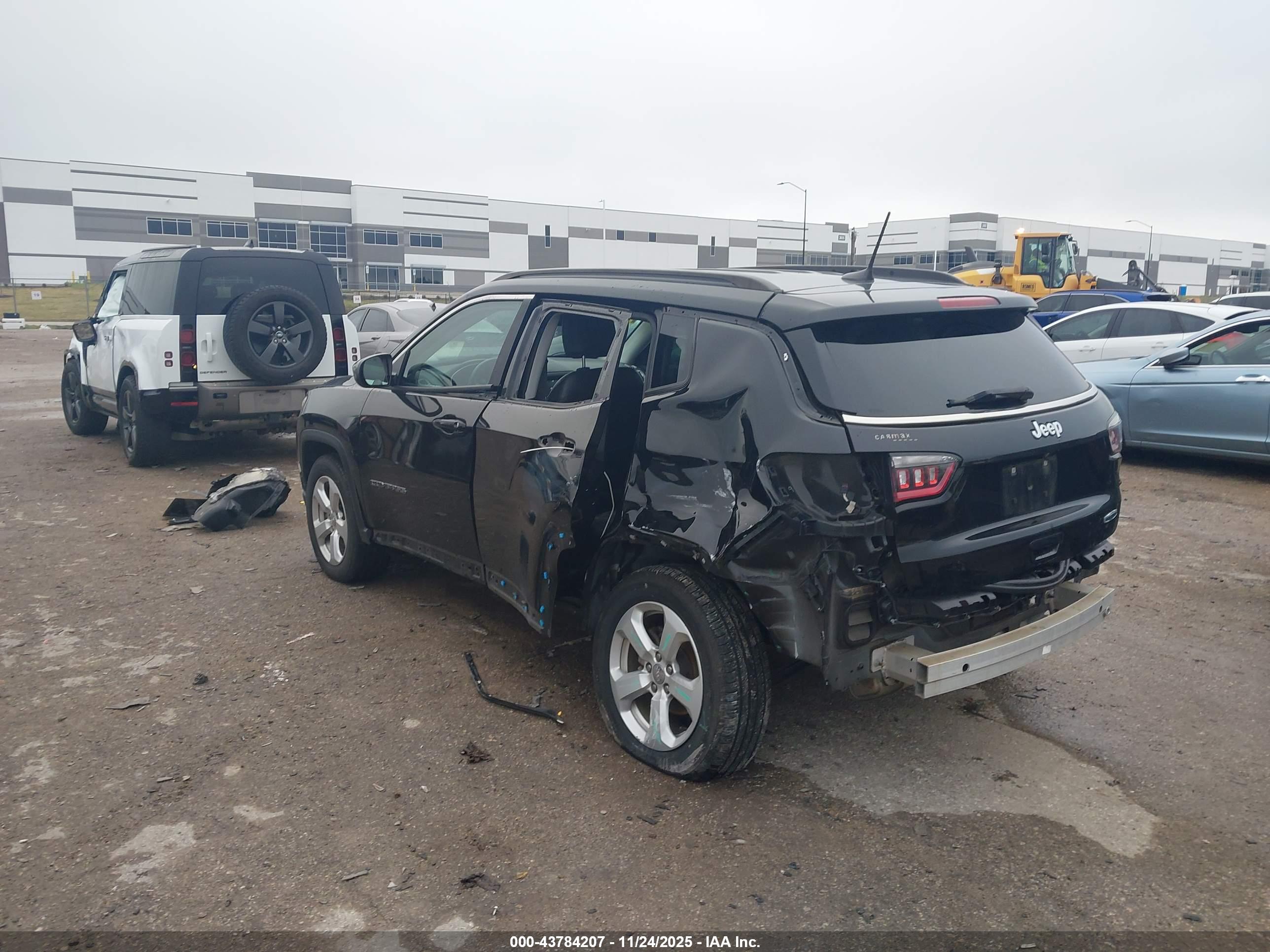 JEEP COMPASS image 3