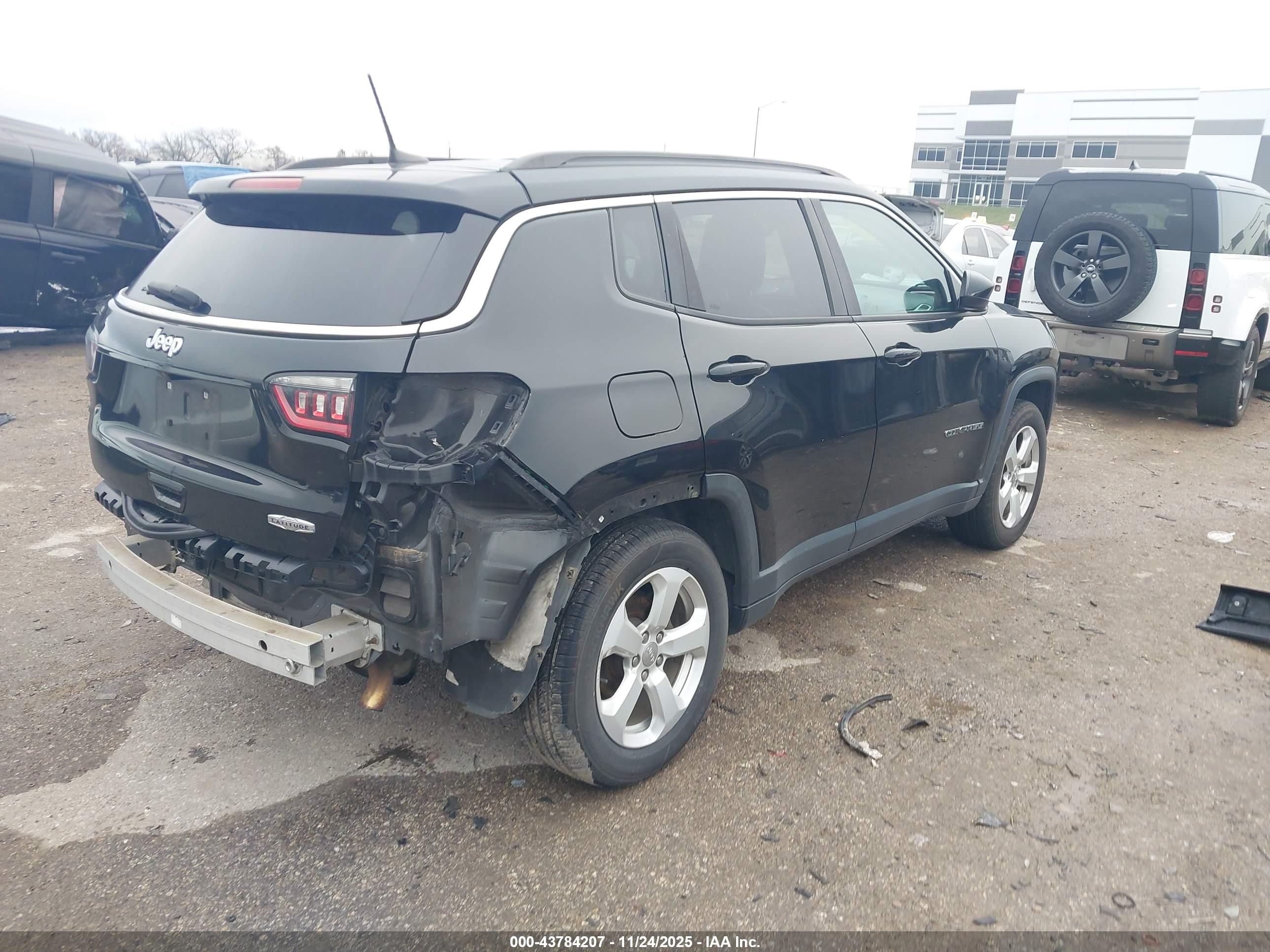 JEEP COMPASS image 4