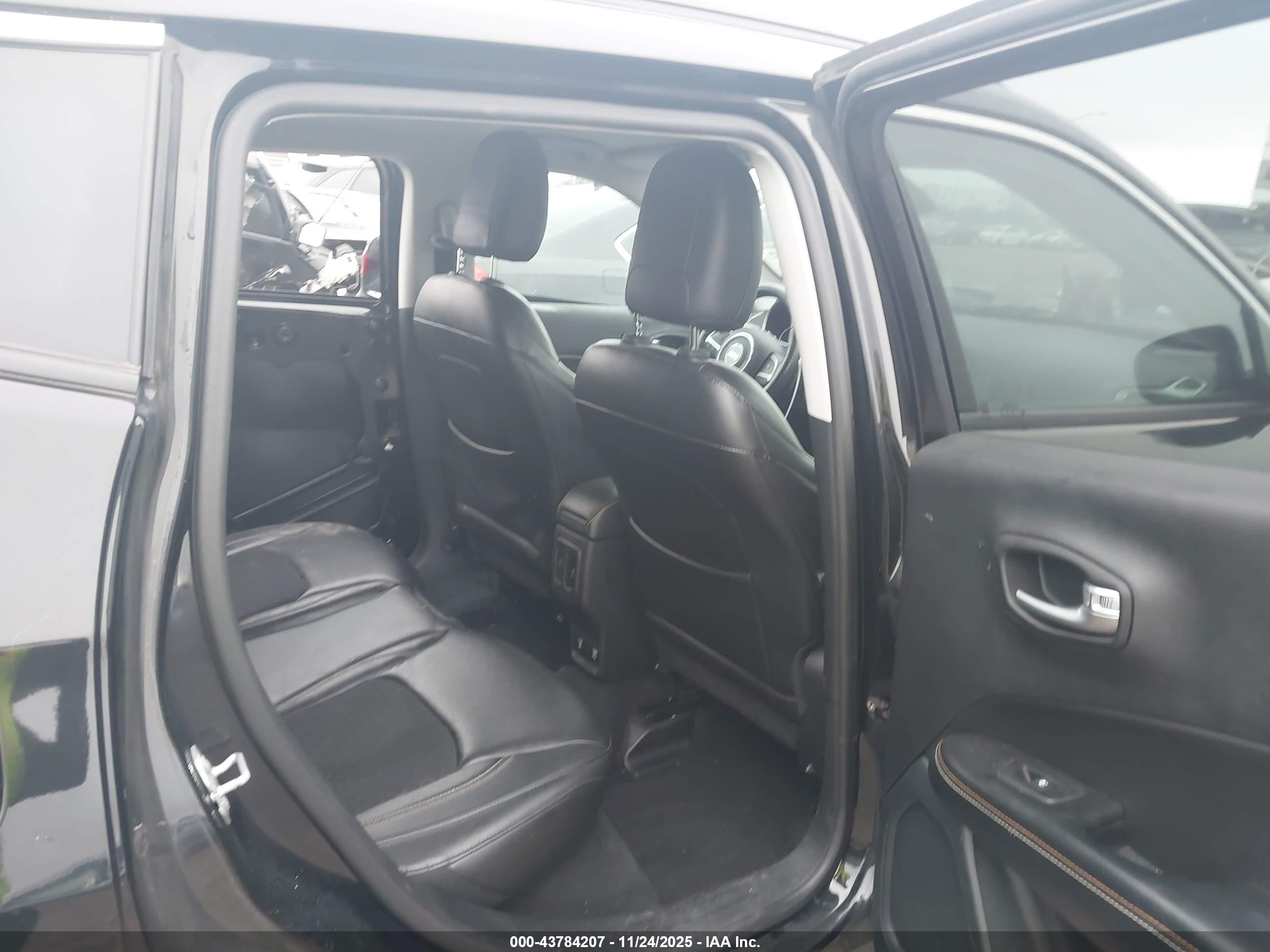 JEEP COMPASS image 8