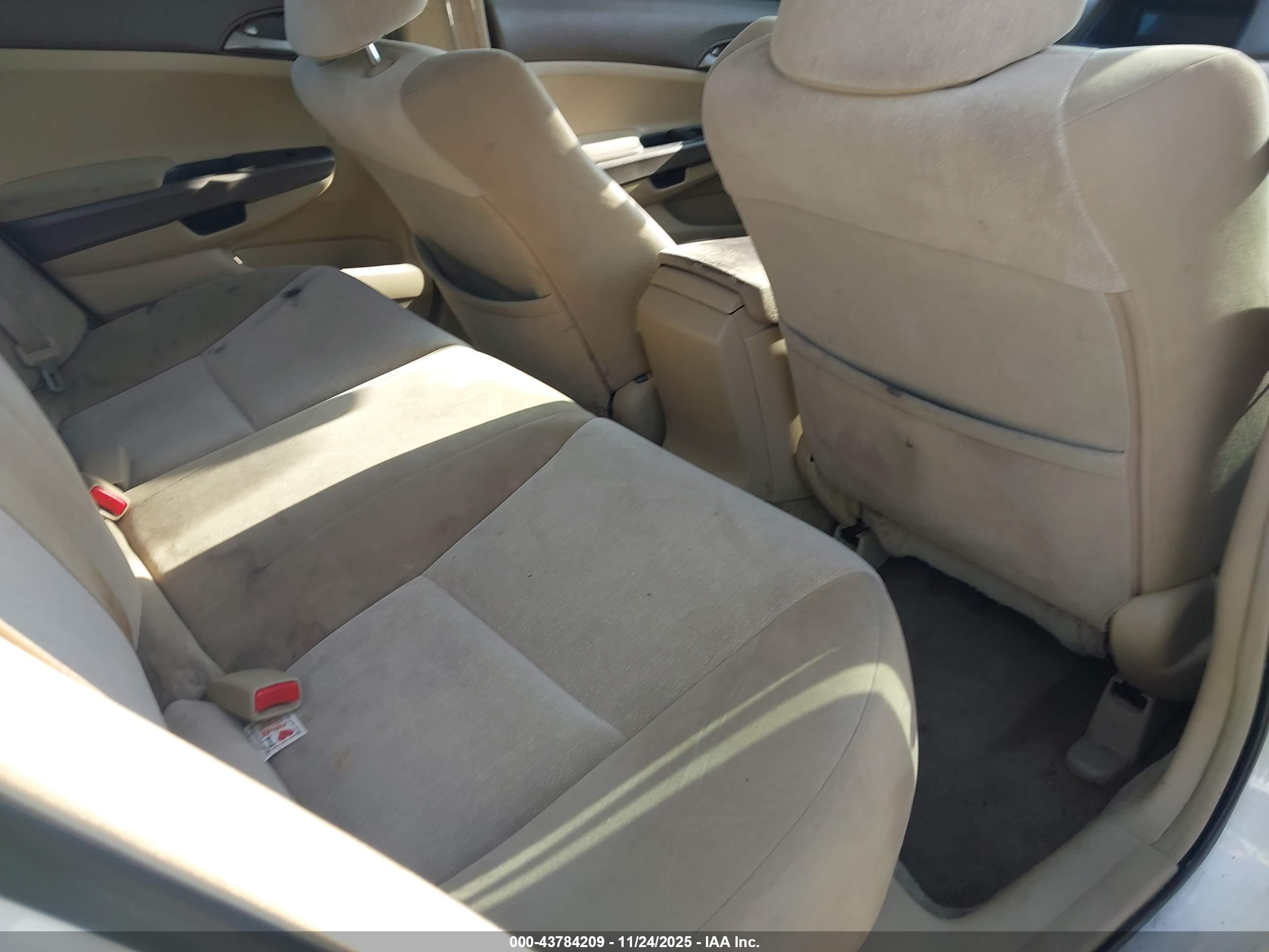 HONDA ACCORD image 8