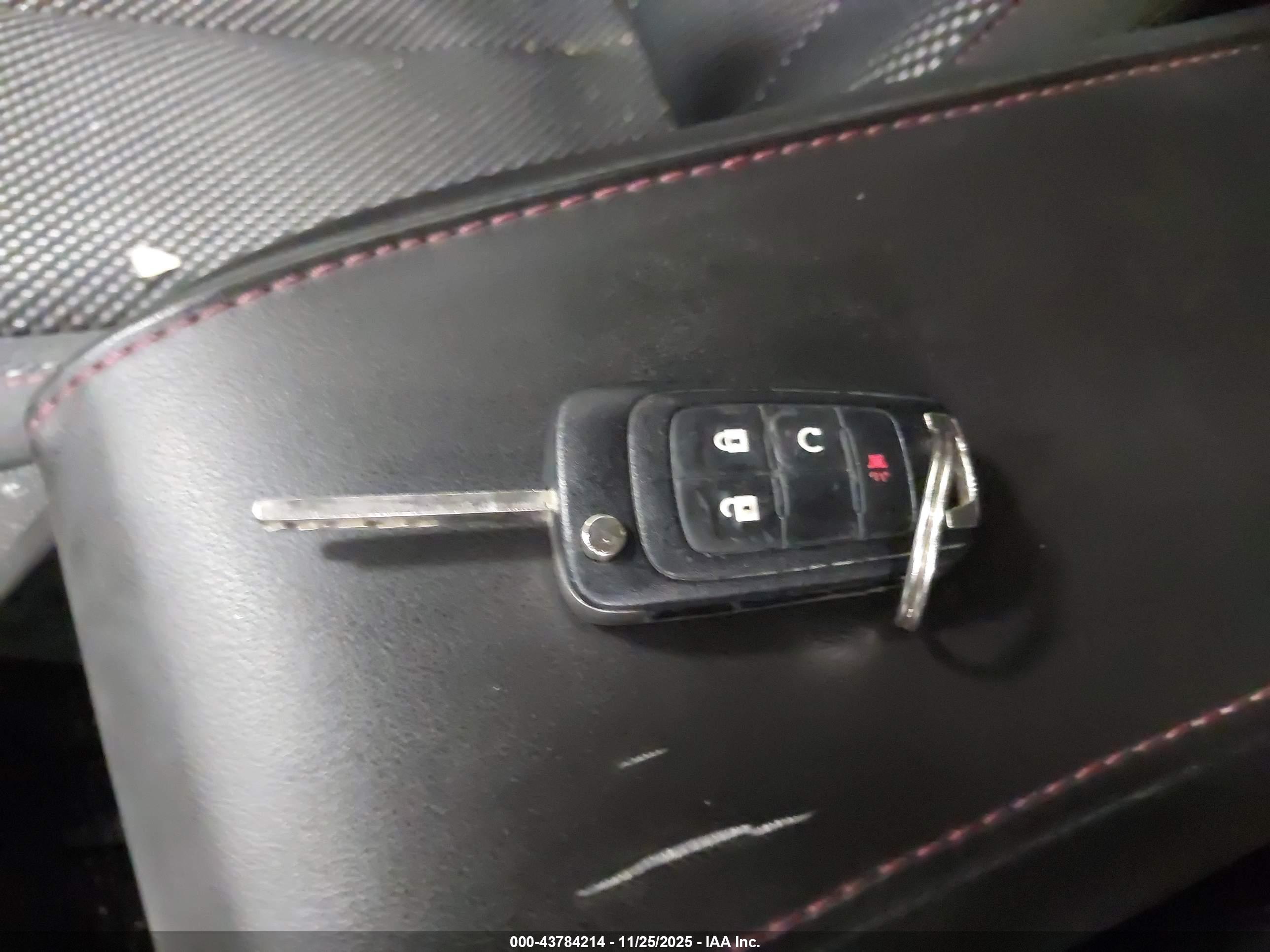 CHEVROLET EQUINOX image 11