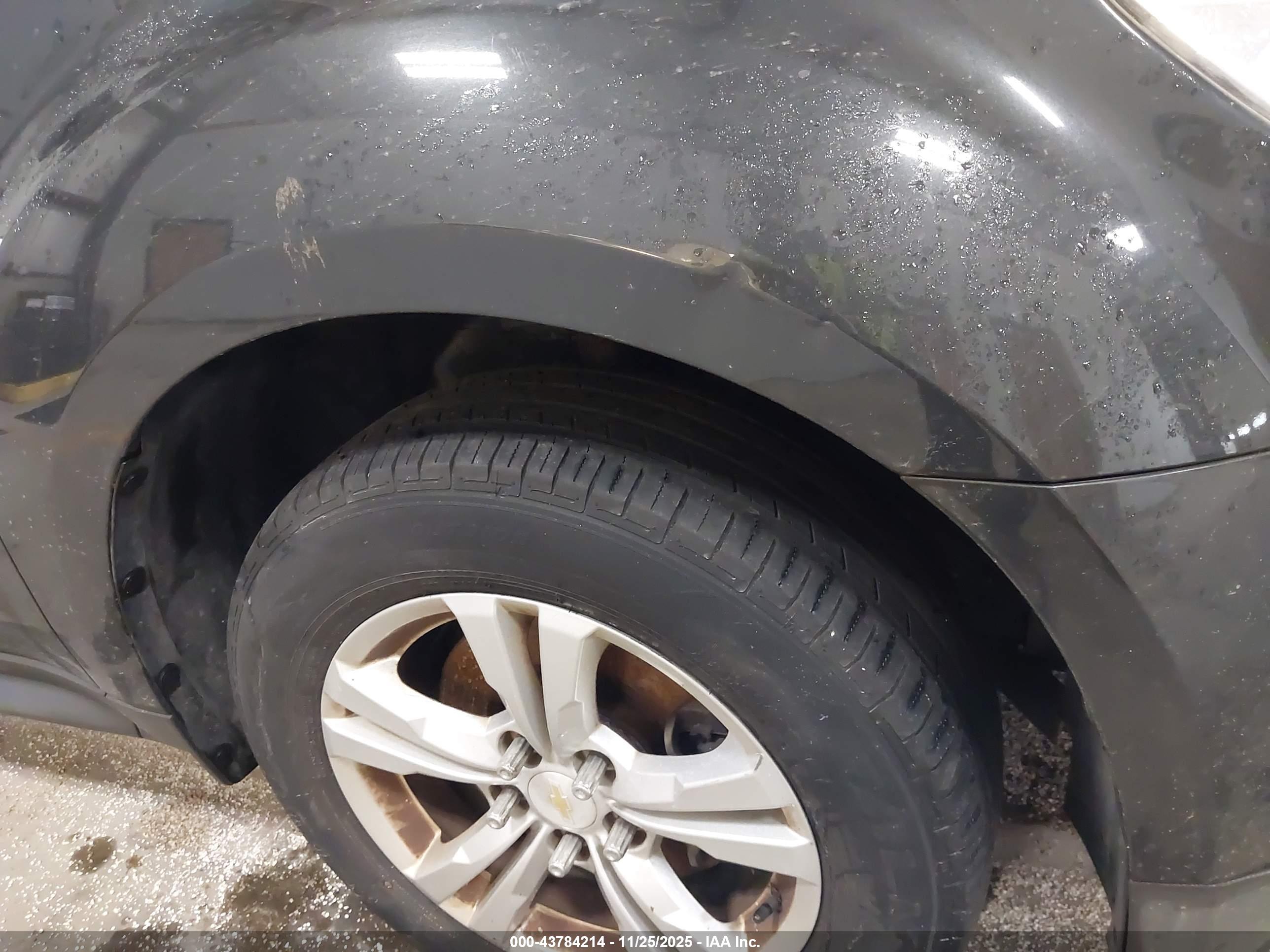 CHEVROLET EQUINOX image 6
