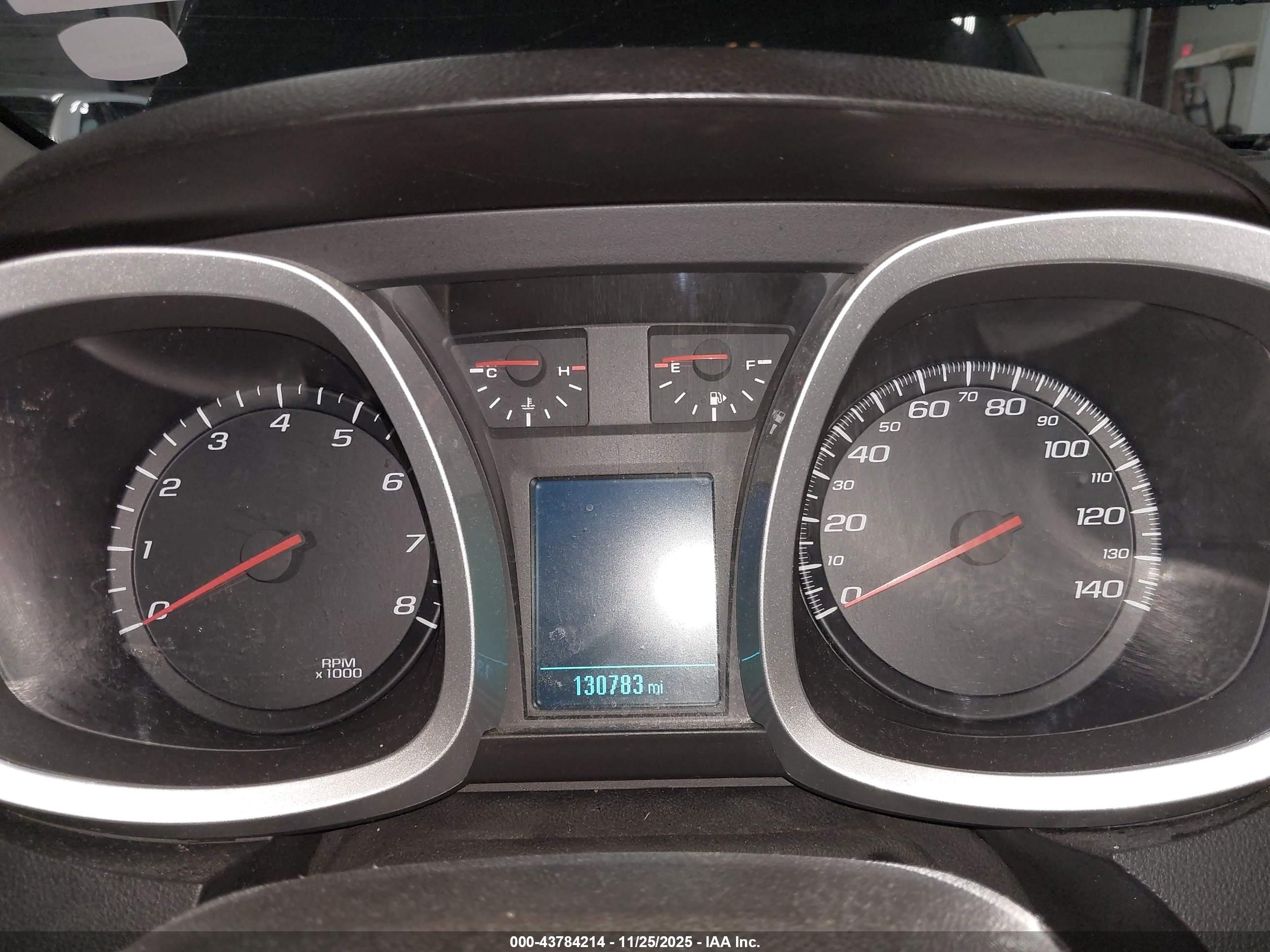 CHEVROLET EQUINOX image 7
