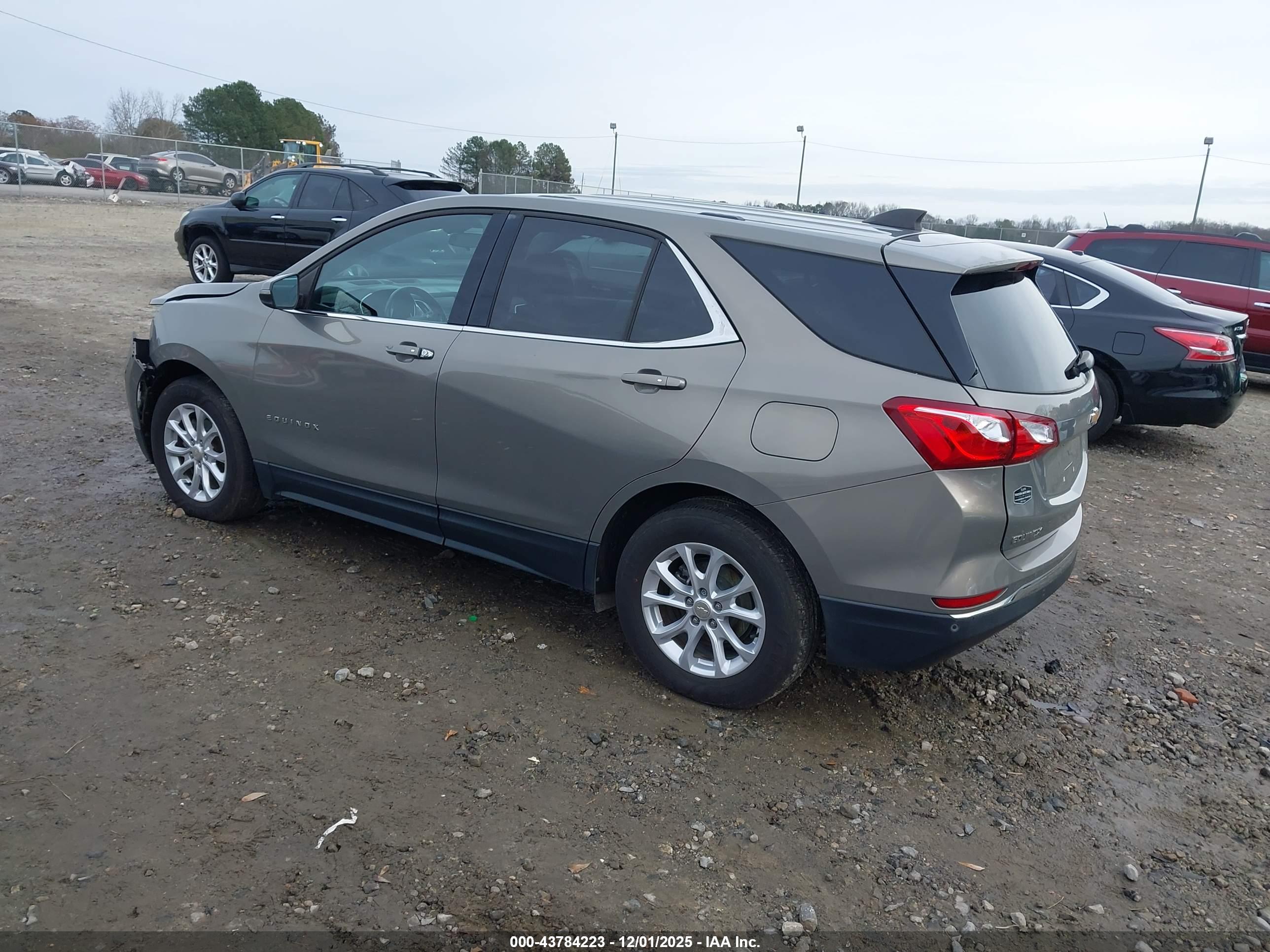 CHEVROLET EQUINOX image 3