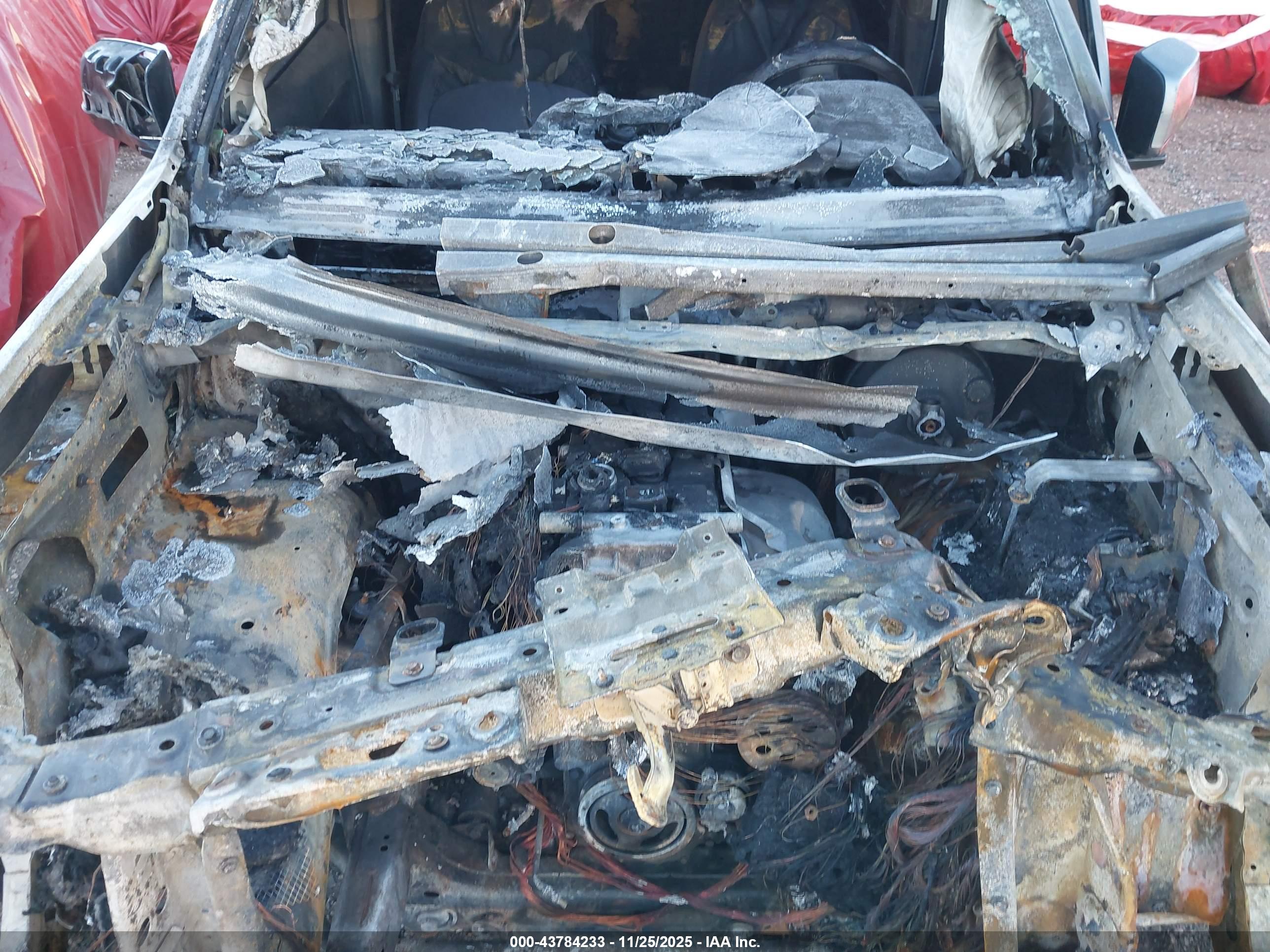 CHEVROLET COLORADO image 10