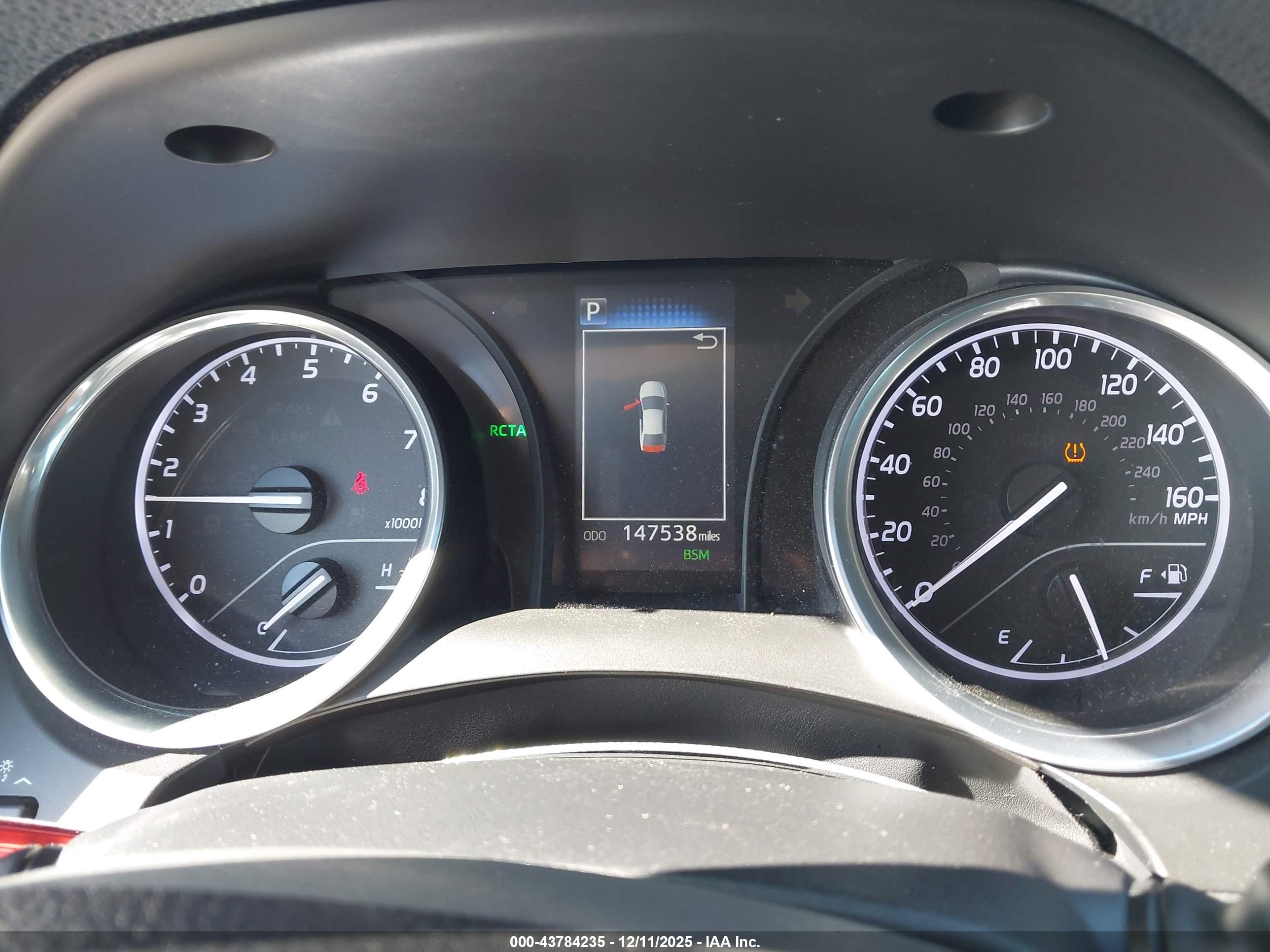 TOYOTA CAMRY image 7