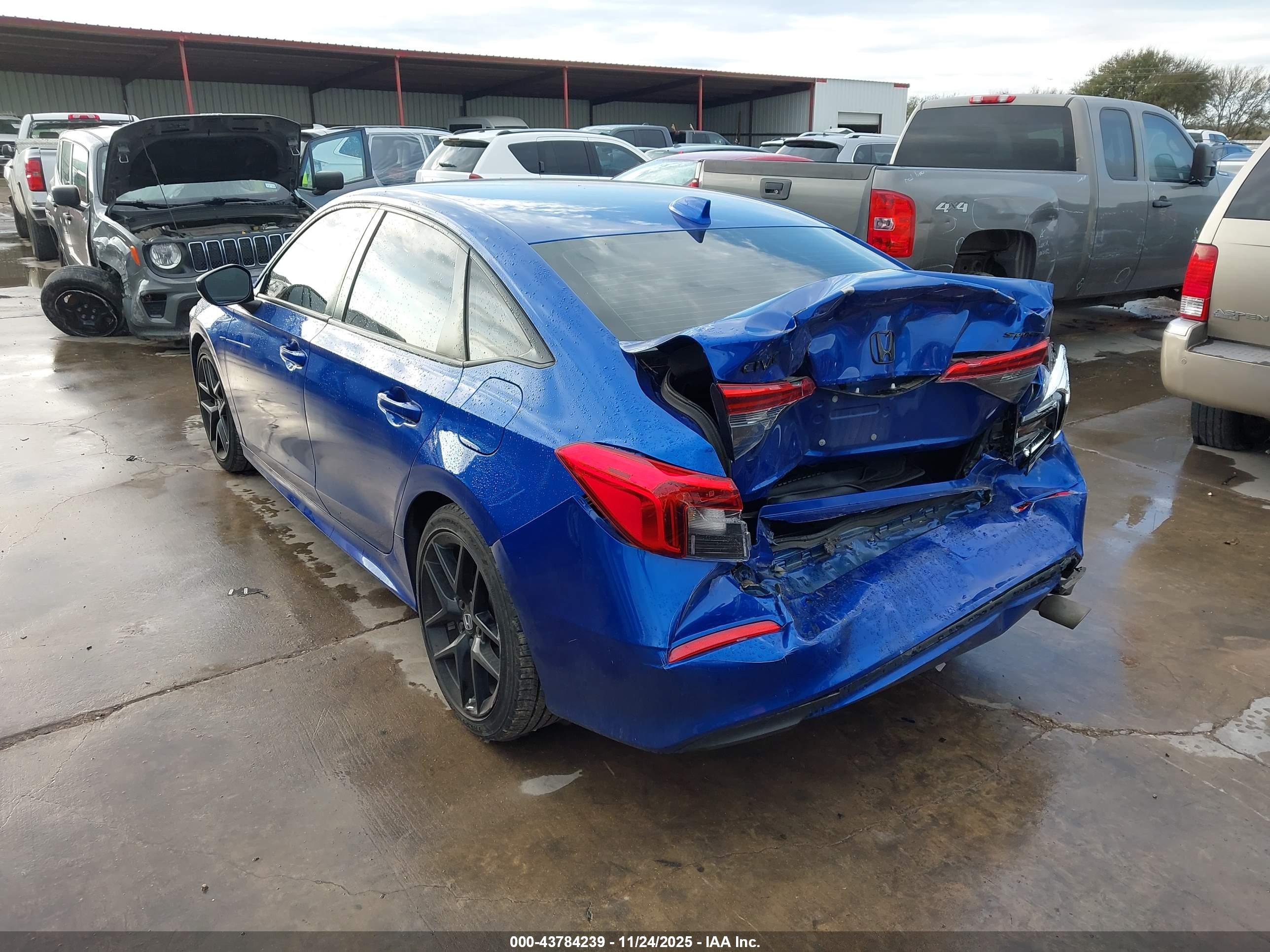 HONDA CIVIC image 3