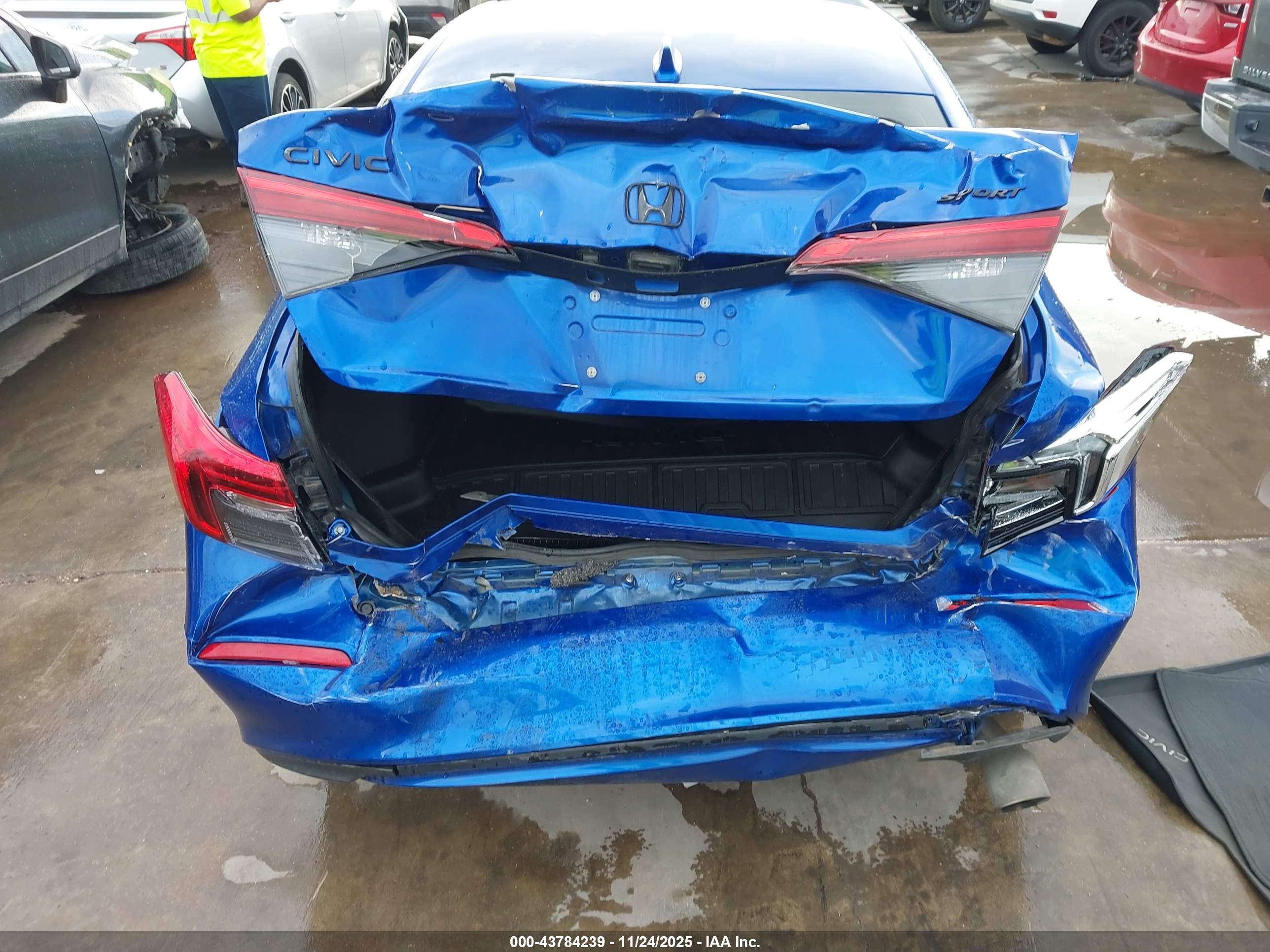 HONDA CIVIC image 6