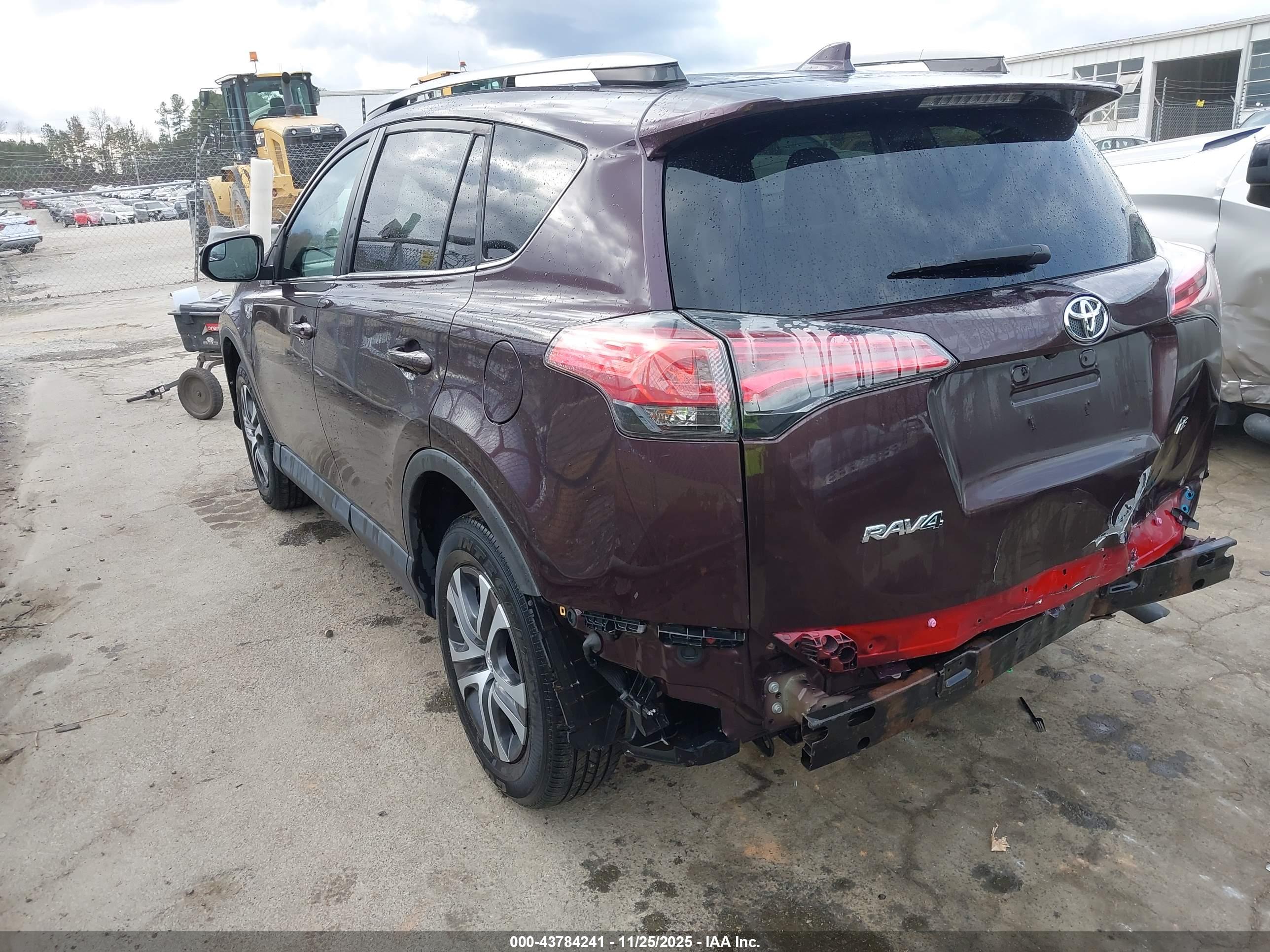 TOYOTA RAV4 image 3