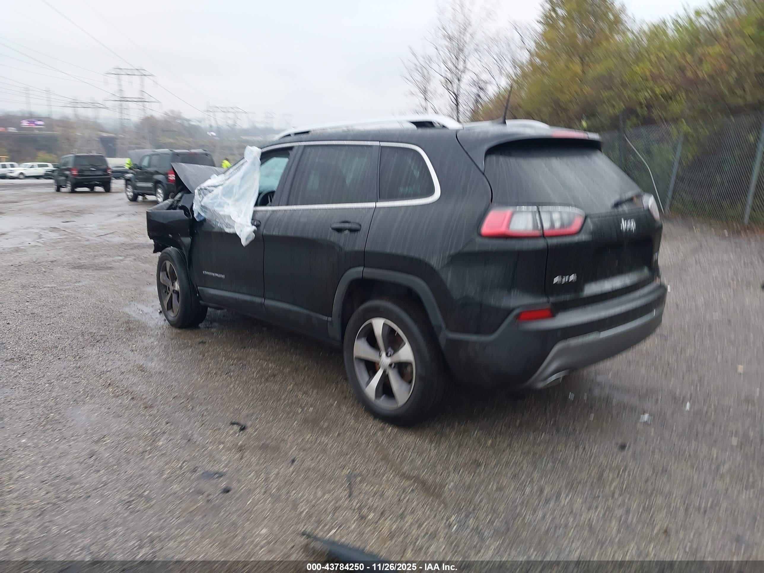 JEEP CHEROKEE image 3