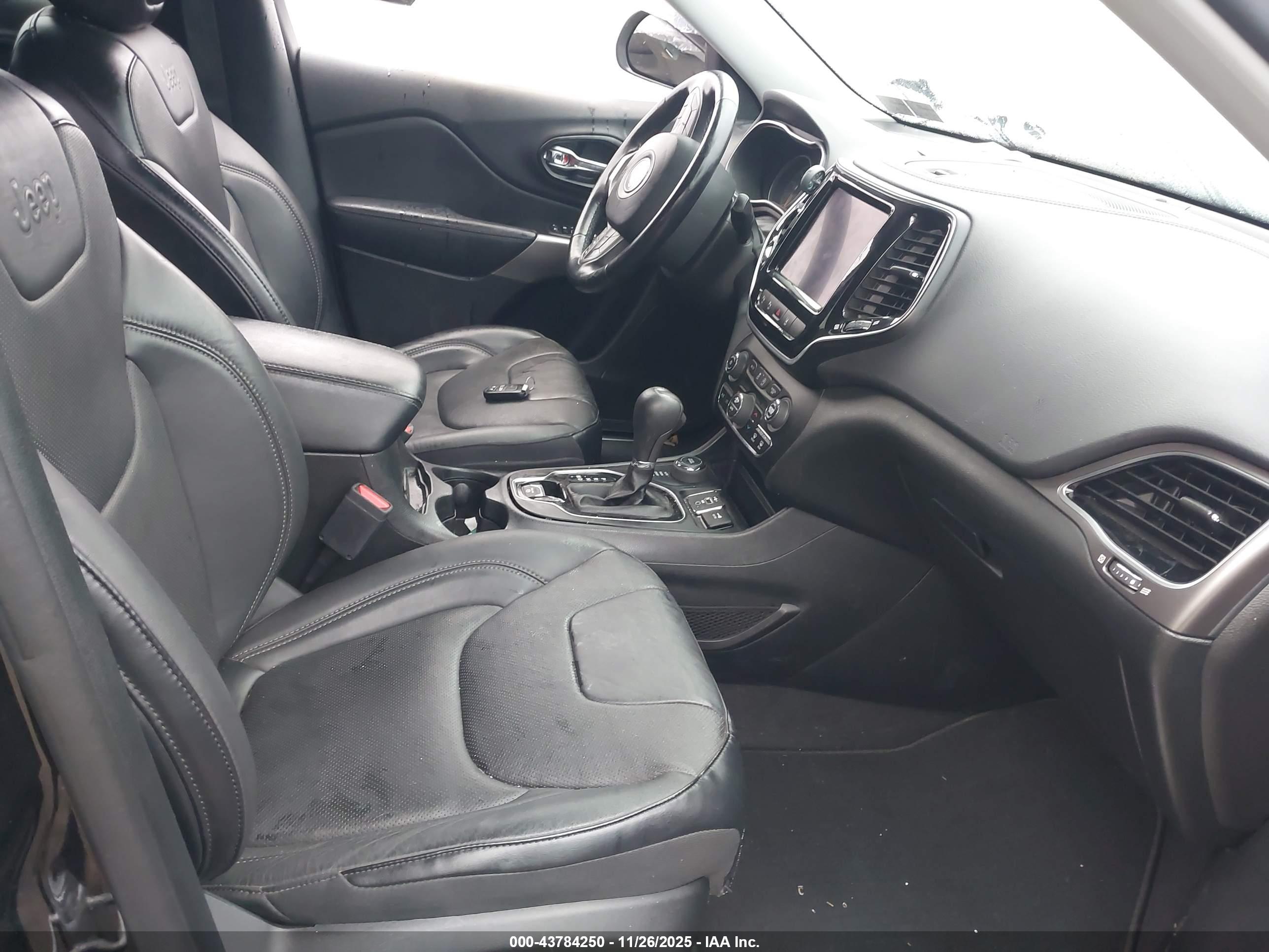 JEEP CHEROKEE image 5