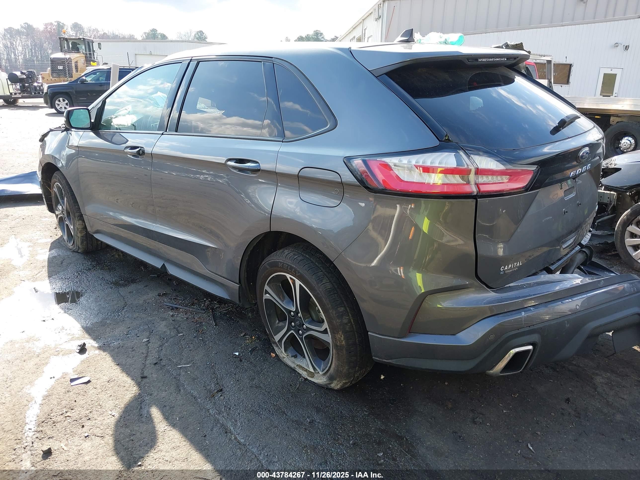 FORD EDGE image 3