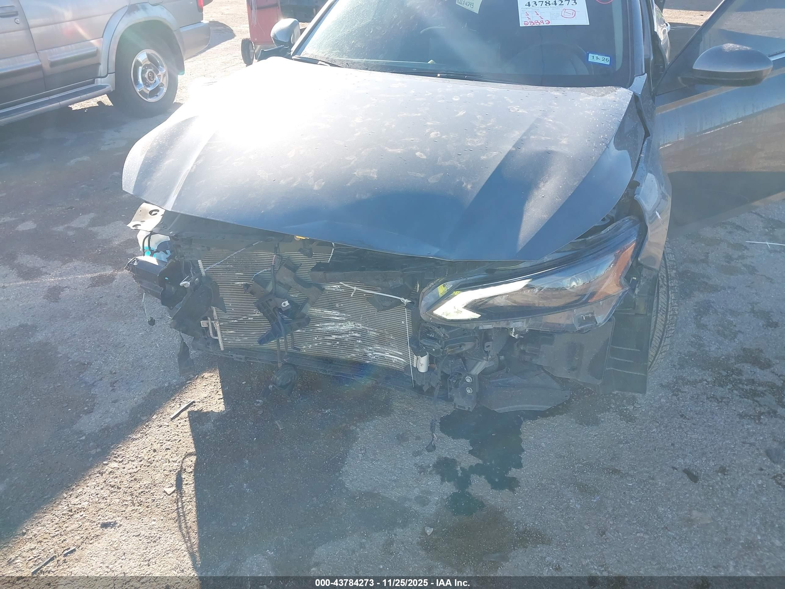 NISSAN ALTIMA image 6