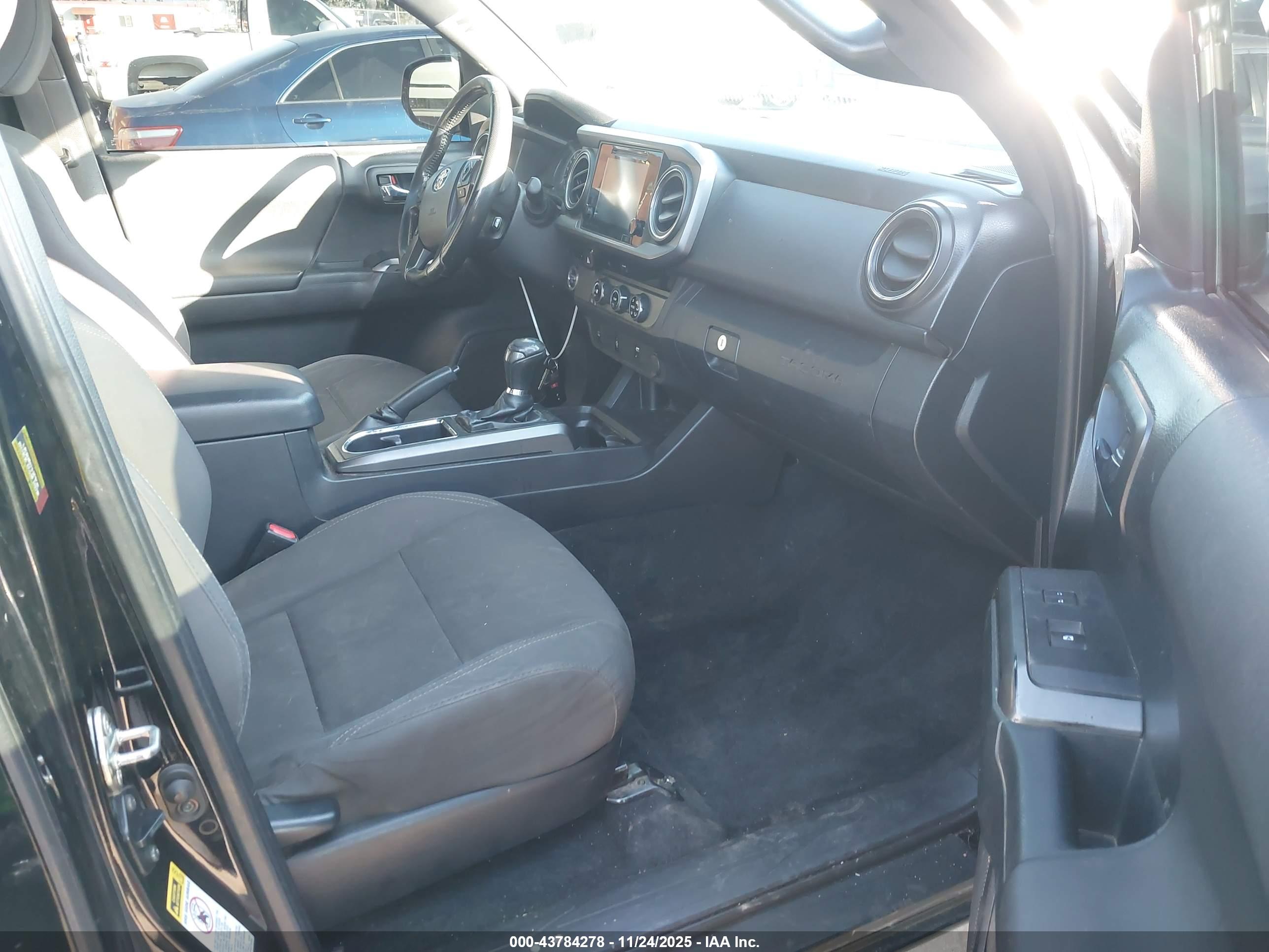 TOYOTA TACOMA image 5