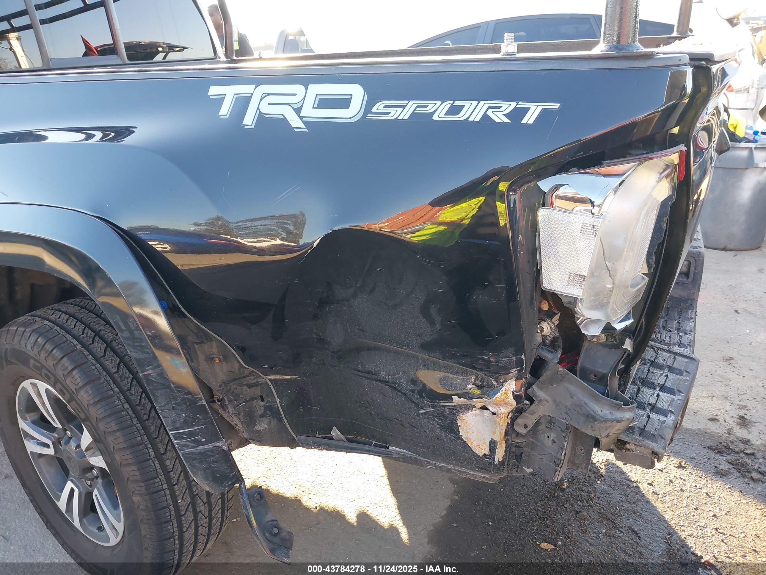 TOYOTA TACOMA image 6
