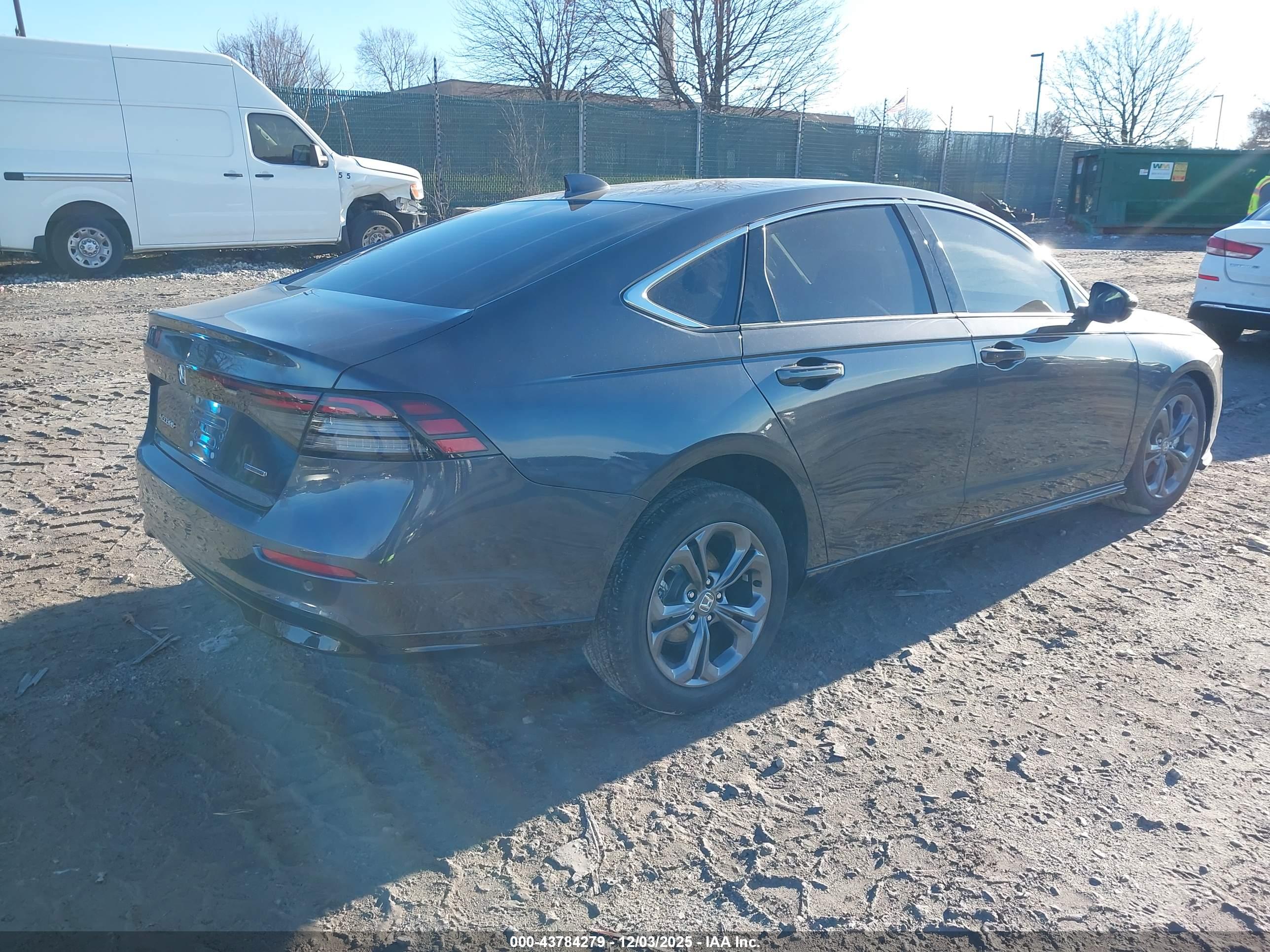 HONDA ACCORD image 4
