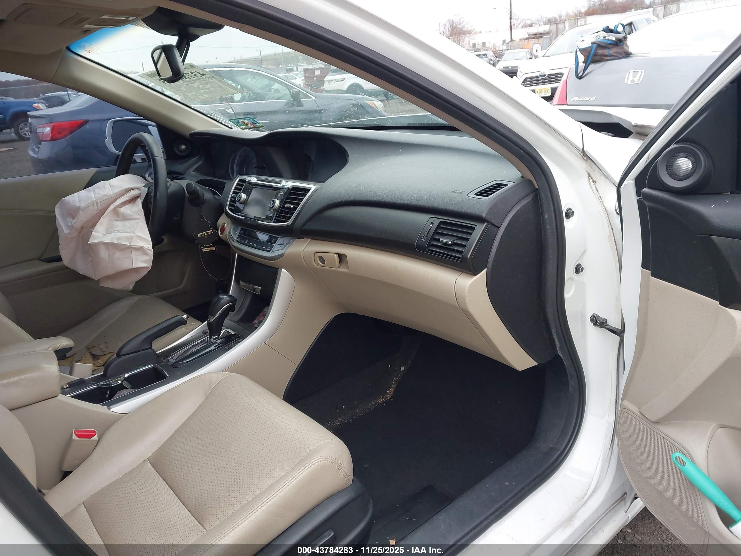 HONDA ACCORD image 5