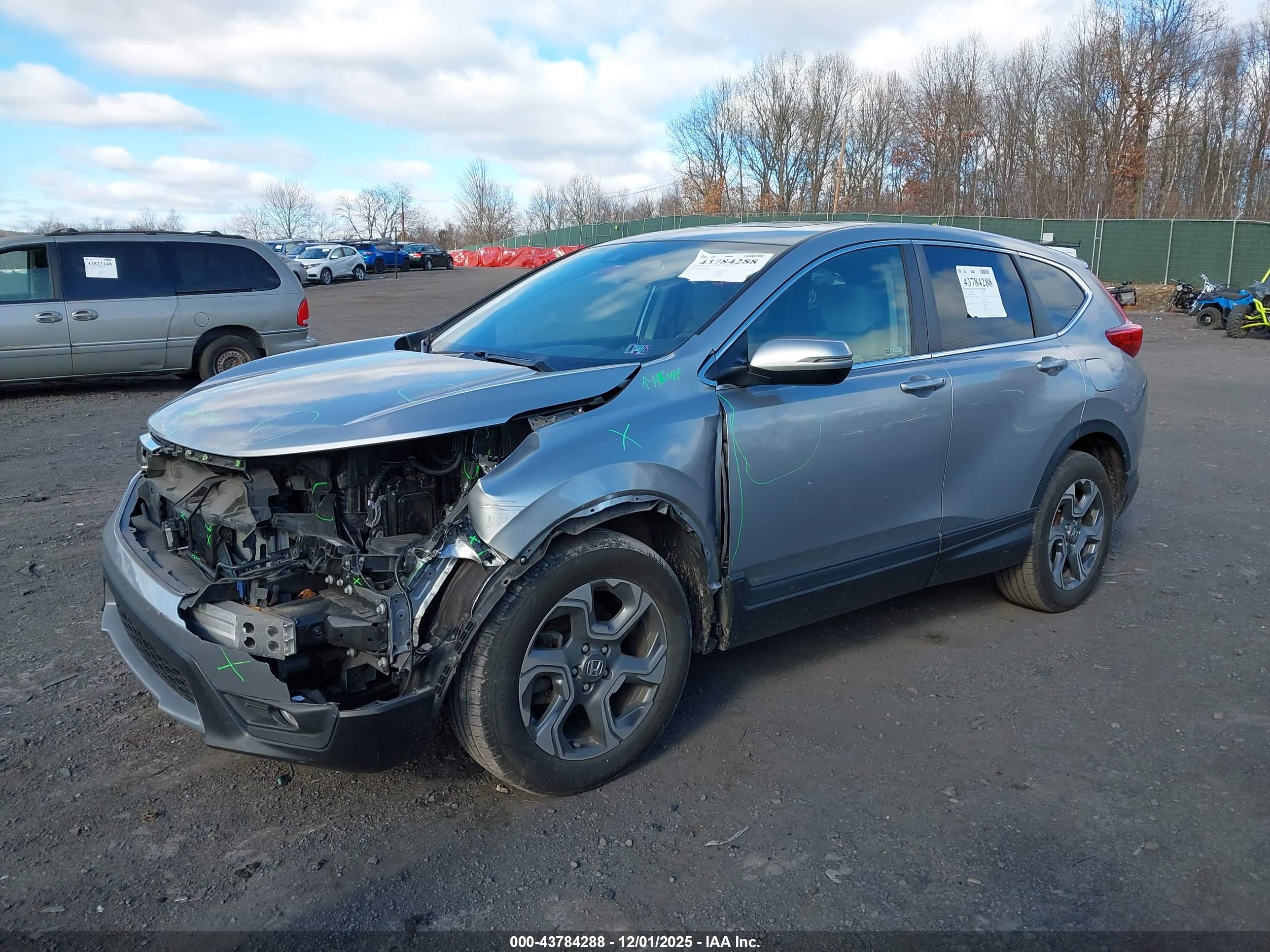 HONDA CR-V image 2